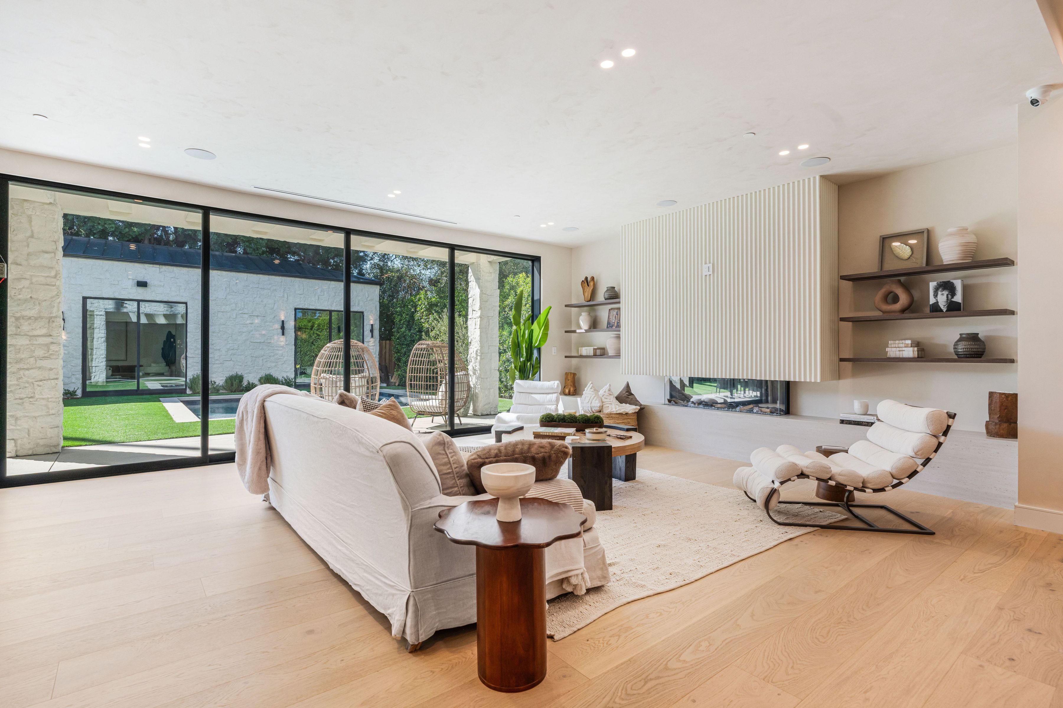  4759 Firmament Avenue - 物件實景