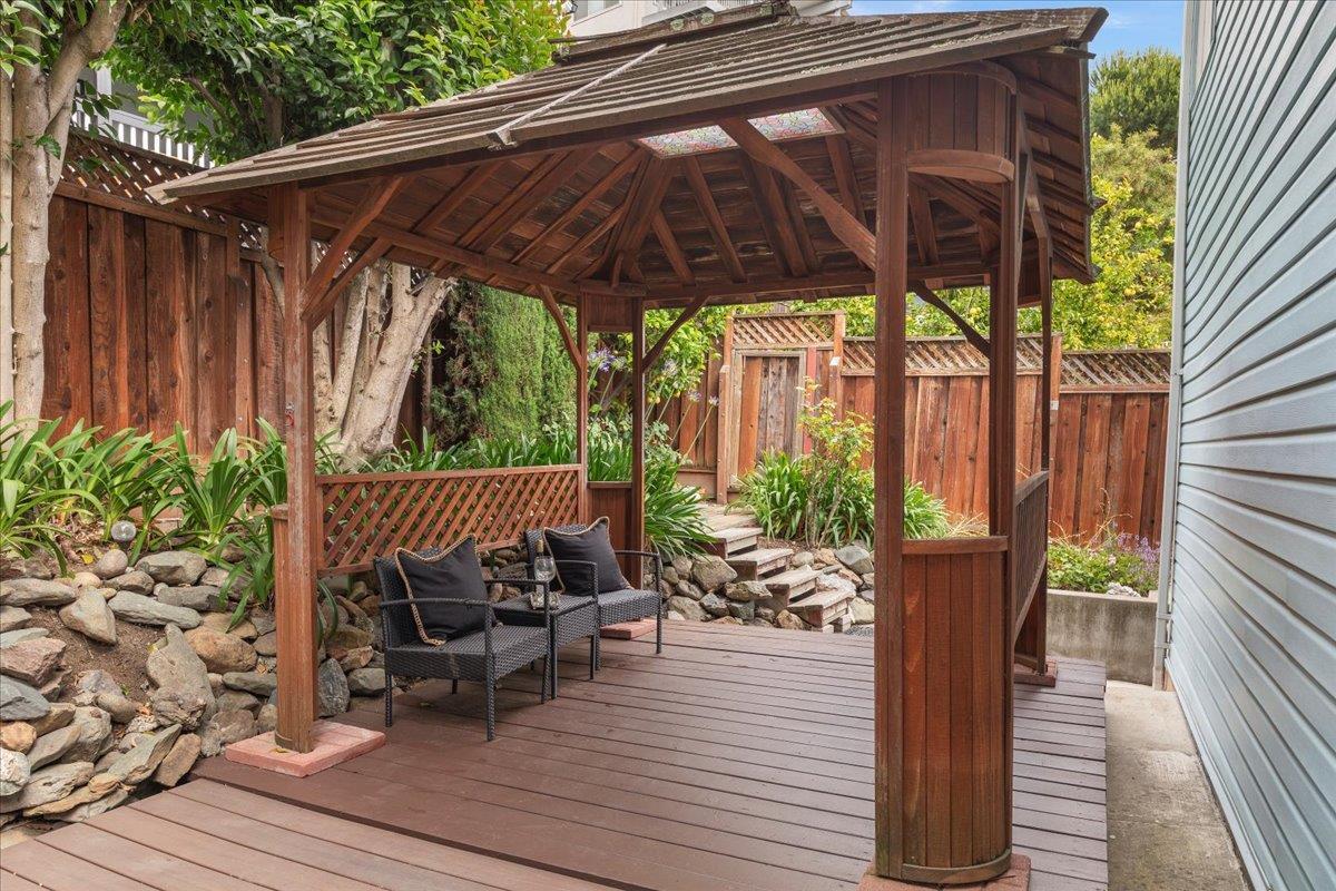 Castro Valley, California, 94546, United States, 4 Bedrooms Bedrooms, ,3 BathroomsBathrooms,Residential,For Sale,1989178