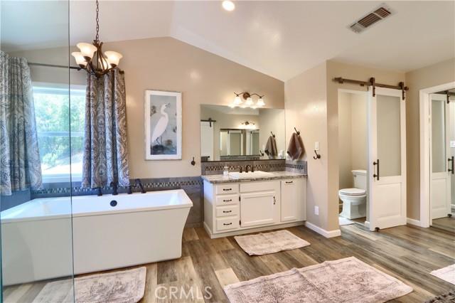 Oakhurst, California, 93644, United States, 7 Bedrooms Bedrooms, ,5 BathroomsBathrooms,Residential,For Sale,1974695