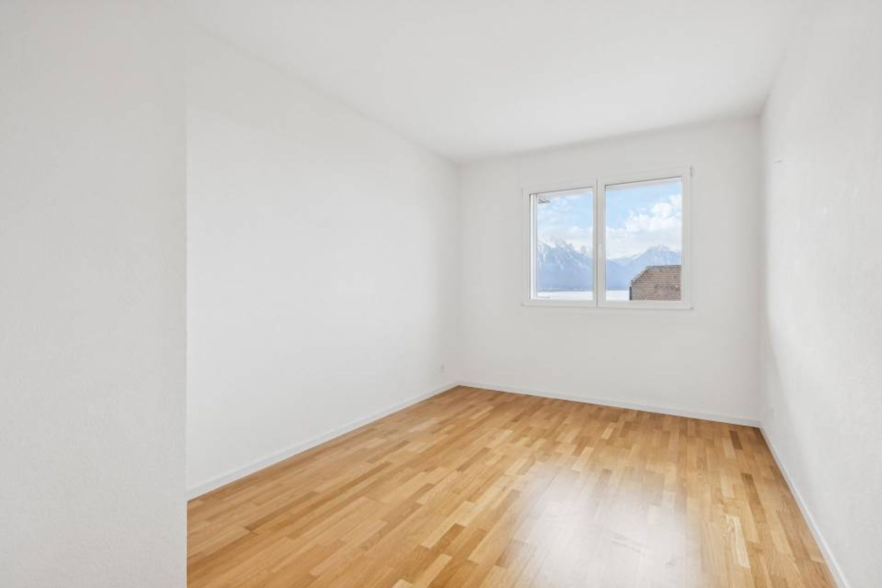  2-bedroom apartment with lake view and excellent location. - 物件實景