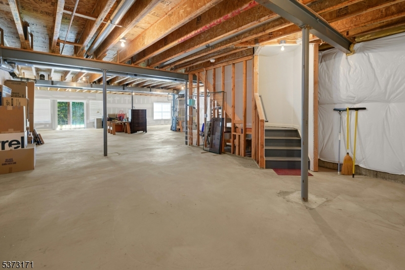 Franklin Twp., New Jersey, 08873, United States, 2 Bedrooms Bedrooms, ,2 BathroomsBathrooms,Residential,For Sale,1947950