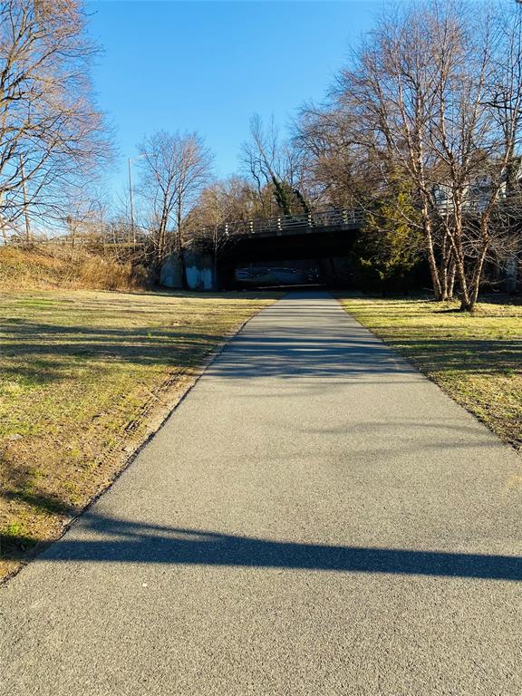 Yonkers, New York, 10710, United States, 3 Bedrooms Bedrooms, ,2 BathroomsBathrooms,Residential,For Sale,1982503