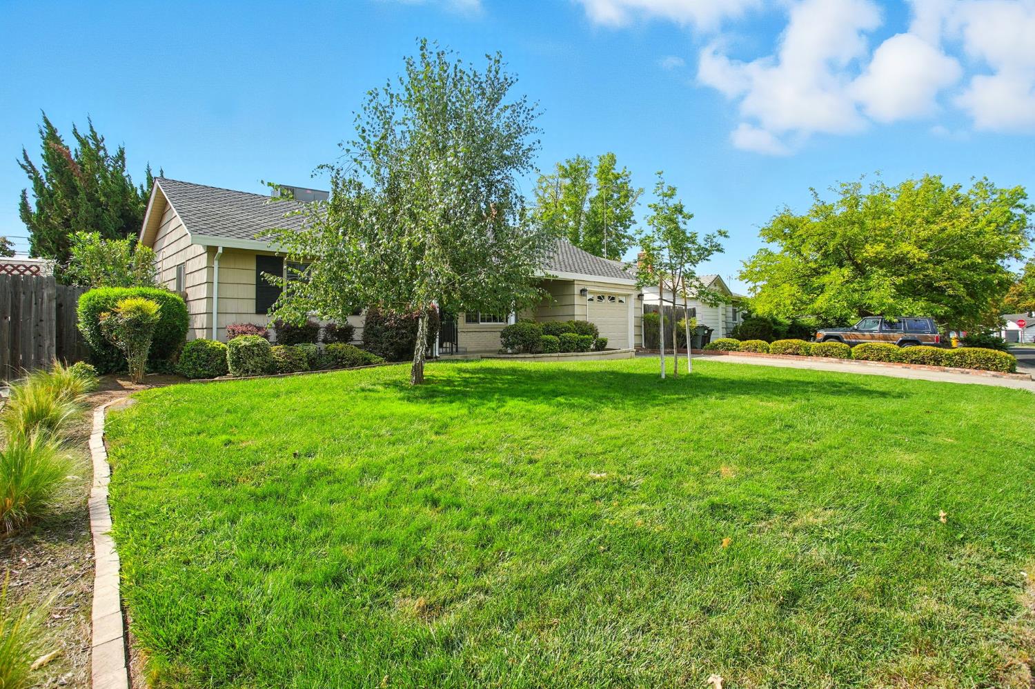 Sacramento, California, 95821, United States, 2 Bedrooms Bedrooms, ,2 BathroomsBathrooms,Residential,For Sale,1939306