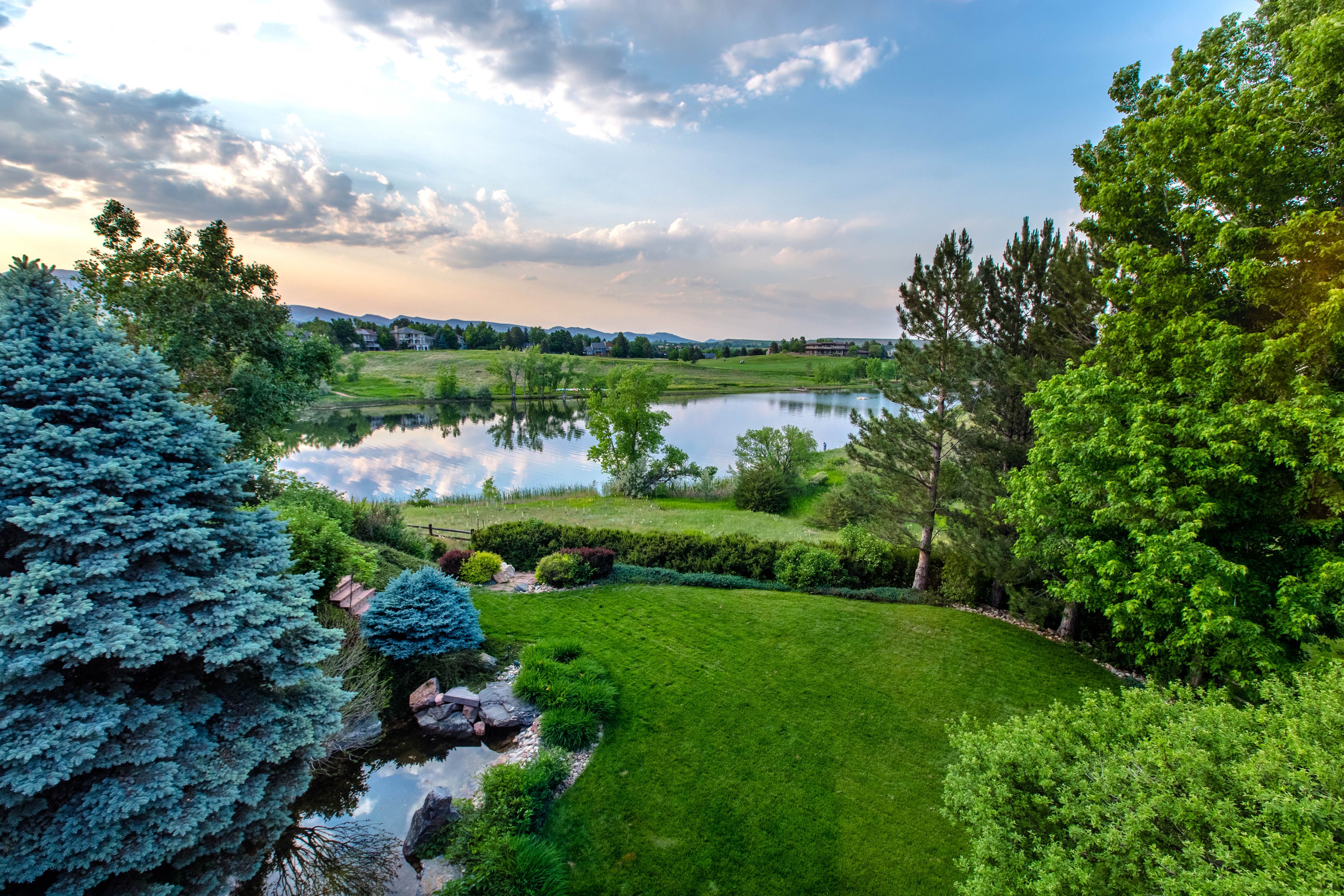  Timeless Waterfront Home With Beautiful Views - 物件實景