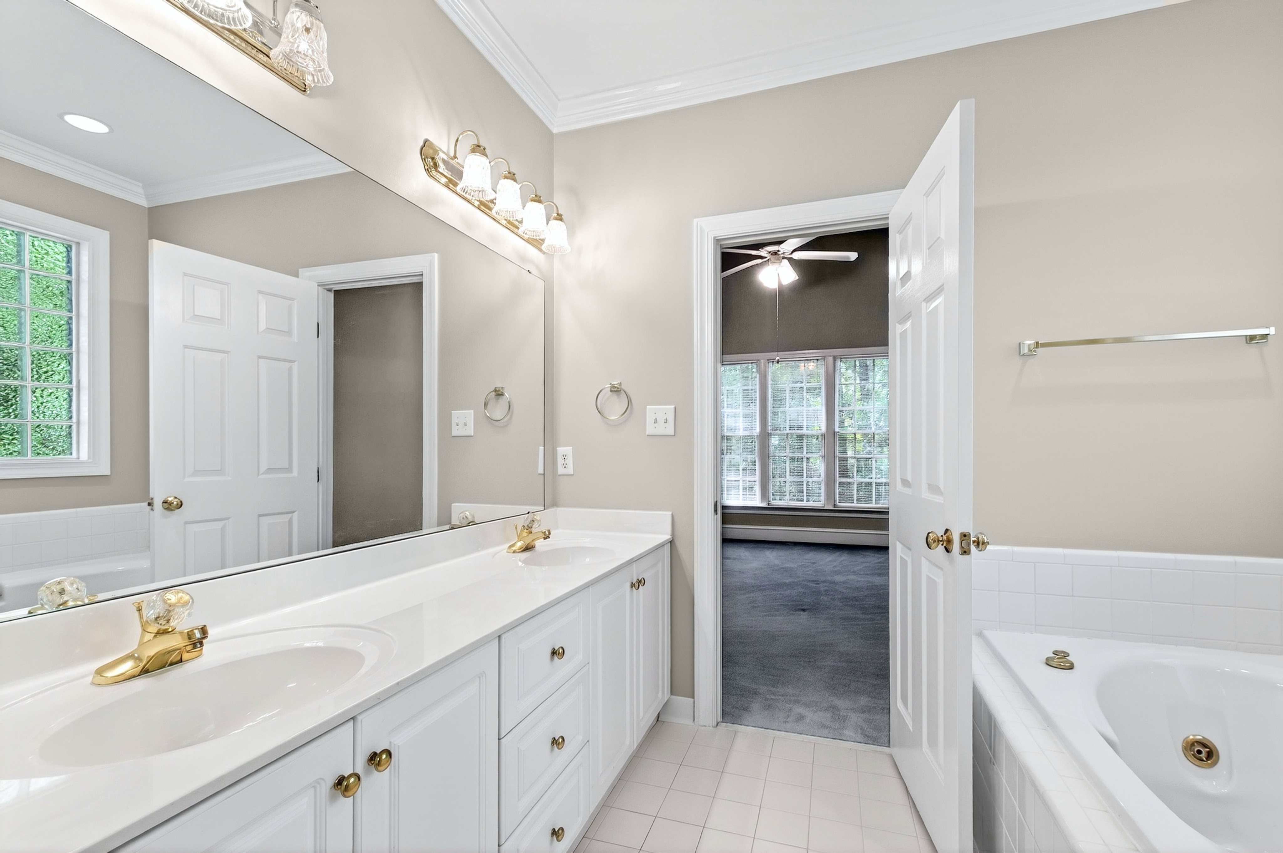  913 Tanworth Drive, Raleigh, NC 27615 - 物件實景