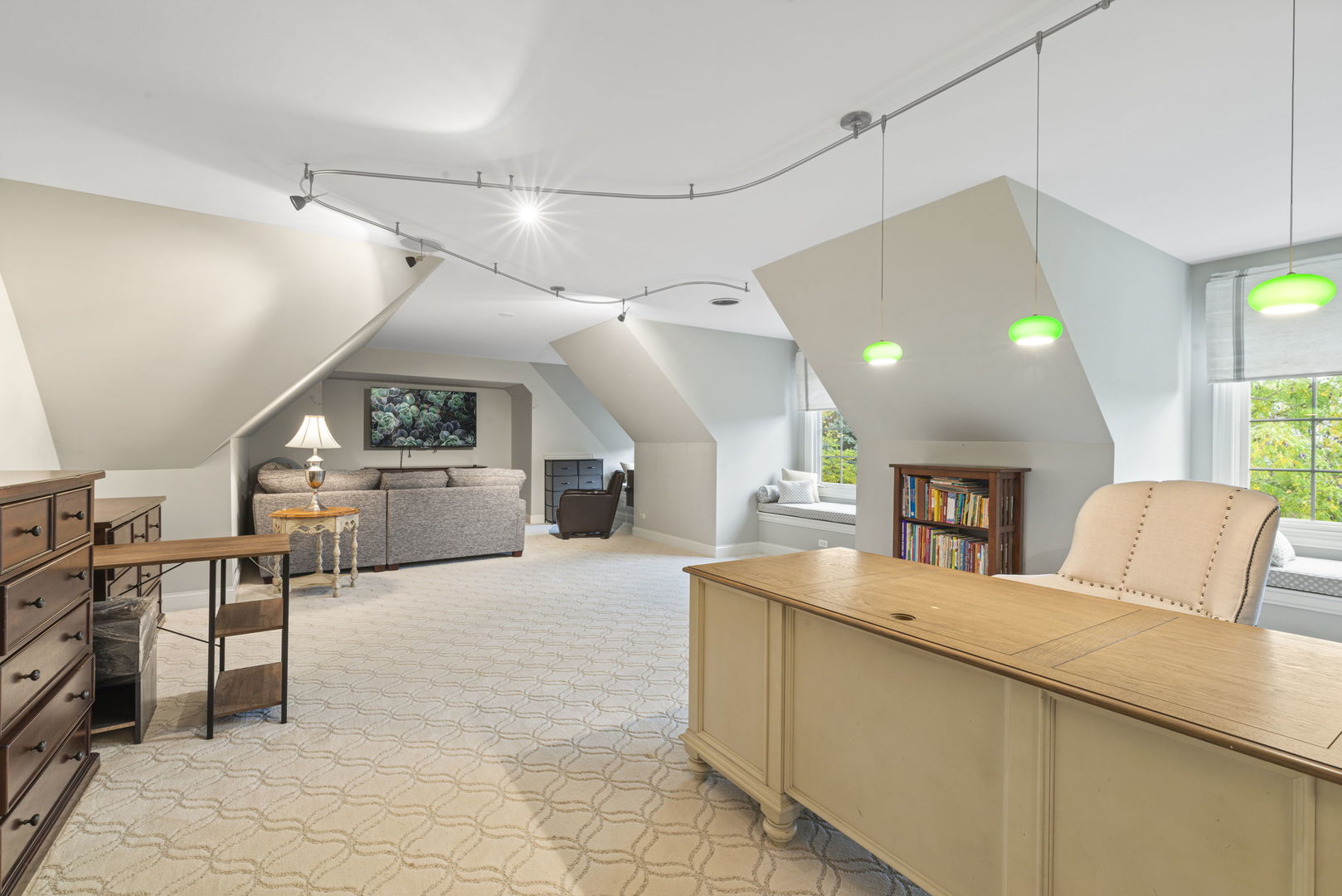 Batavia, Illinois, 60510, United States, 4 Bedrooms Bedrooms, ,6 BathroomsBathrooms,Residential,For Sale,1988116