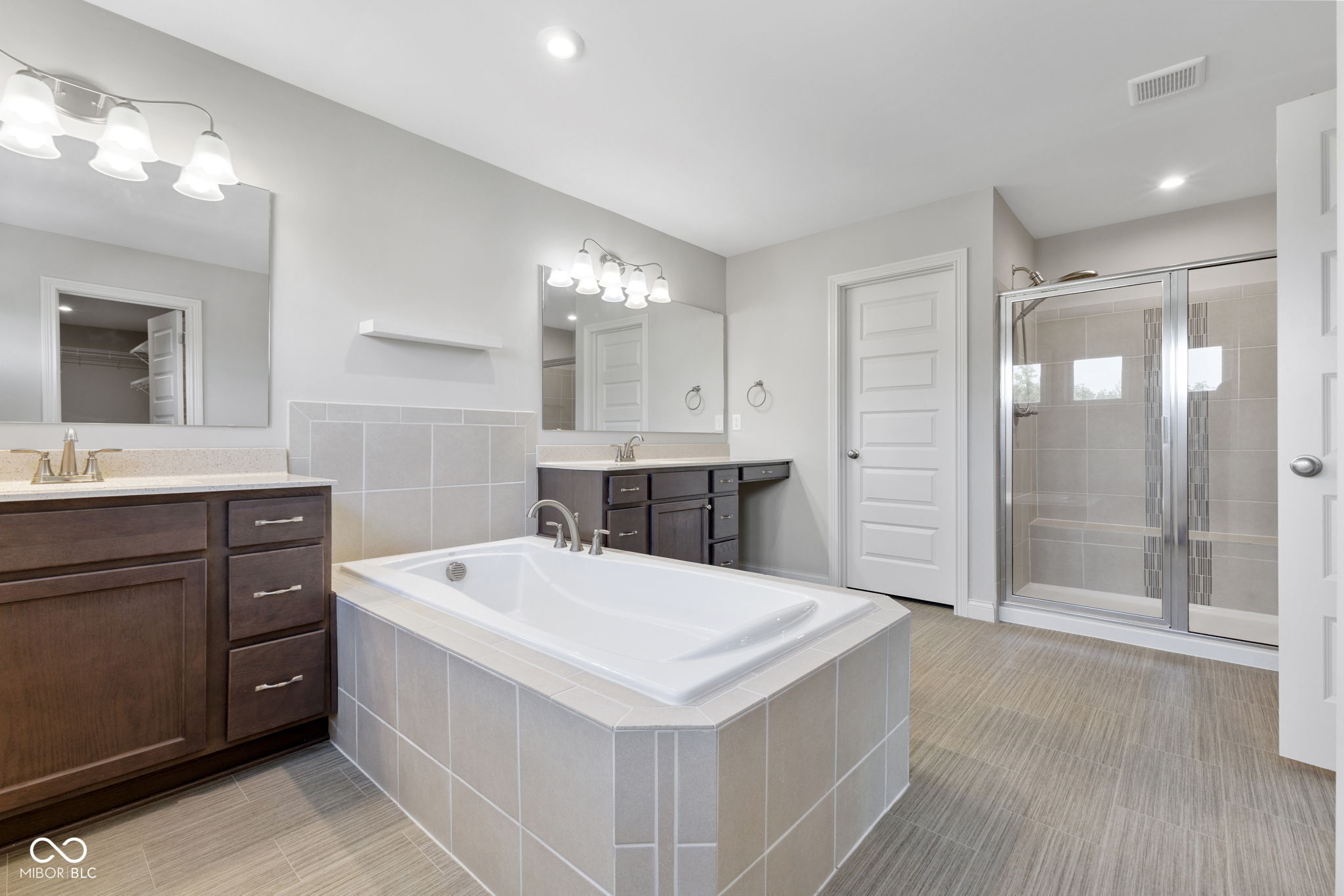 Fishers, Indiana, 46037, United States, 5 Bedrooms Bedrooms, ,4 BathroomsBathrooms,Residential,For Sale,1973782