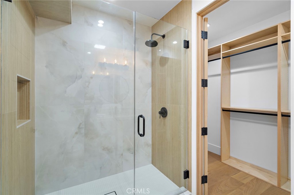 Newport Beach, California, 92660, United States, 4 Bedrooms Bedrooms, ,5 BathroomsBathrooms,Residential,For Sale,1942289