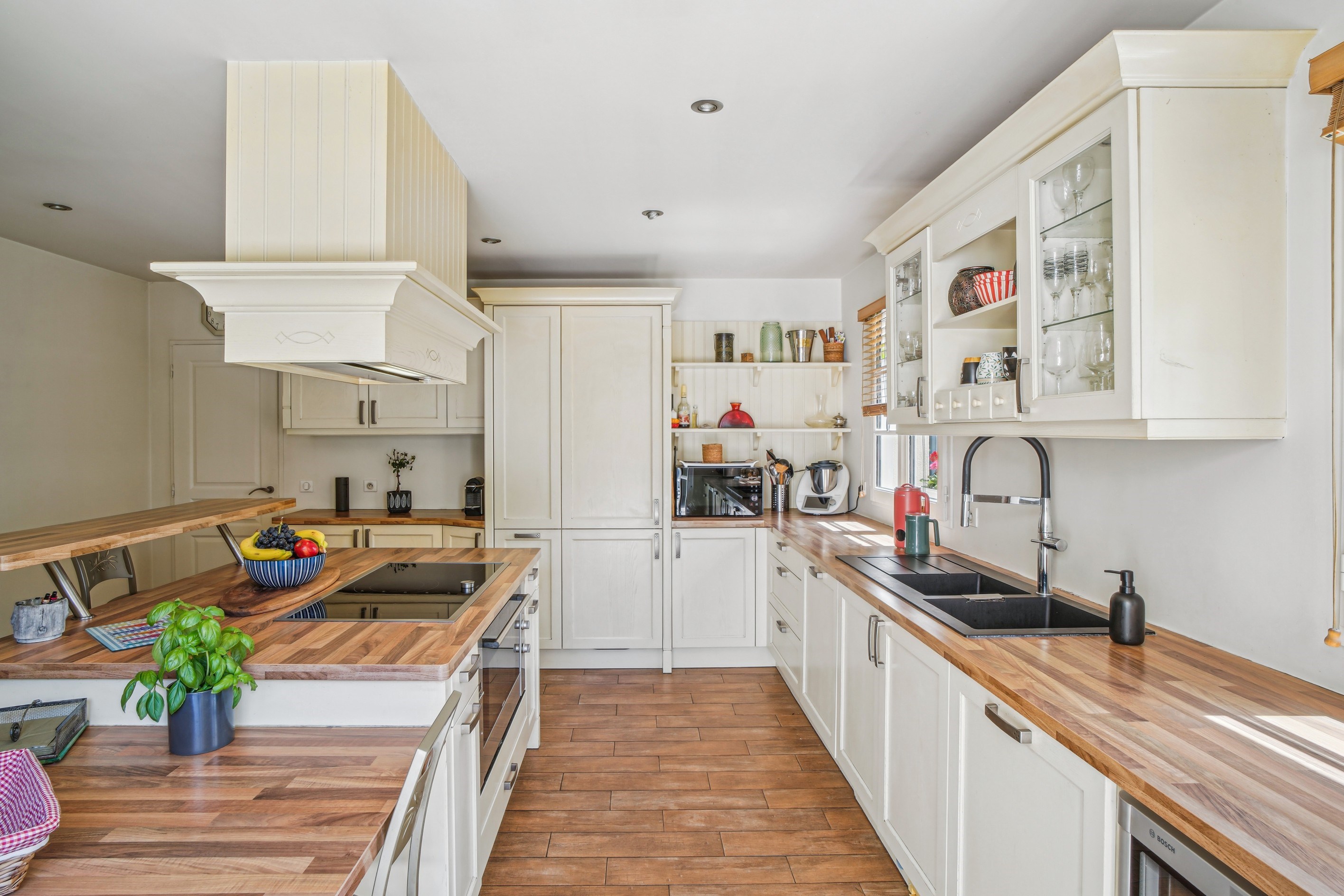  Exceptional property in the heart of Montfort l