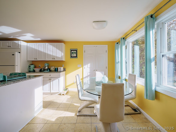 Orange, Connecticut, 06477, United States, 2 Bedrooms Bedrooms, ,2 BathroomsBathrooms,Residential,For Sale,1867599