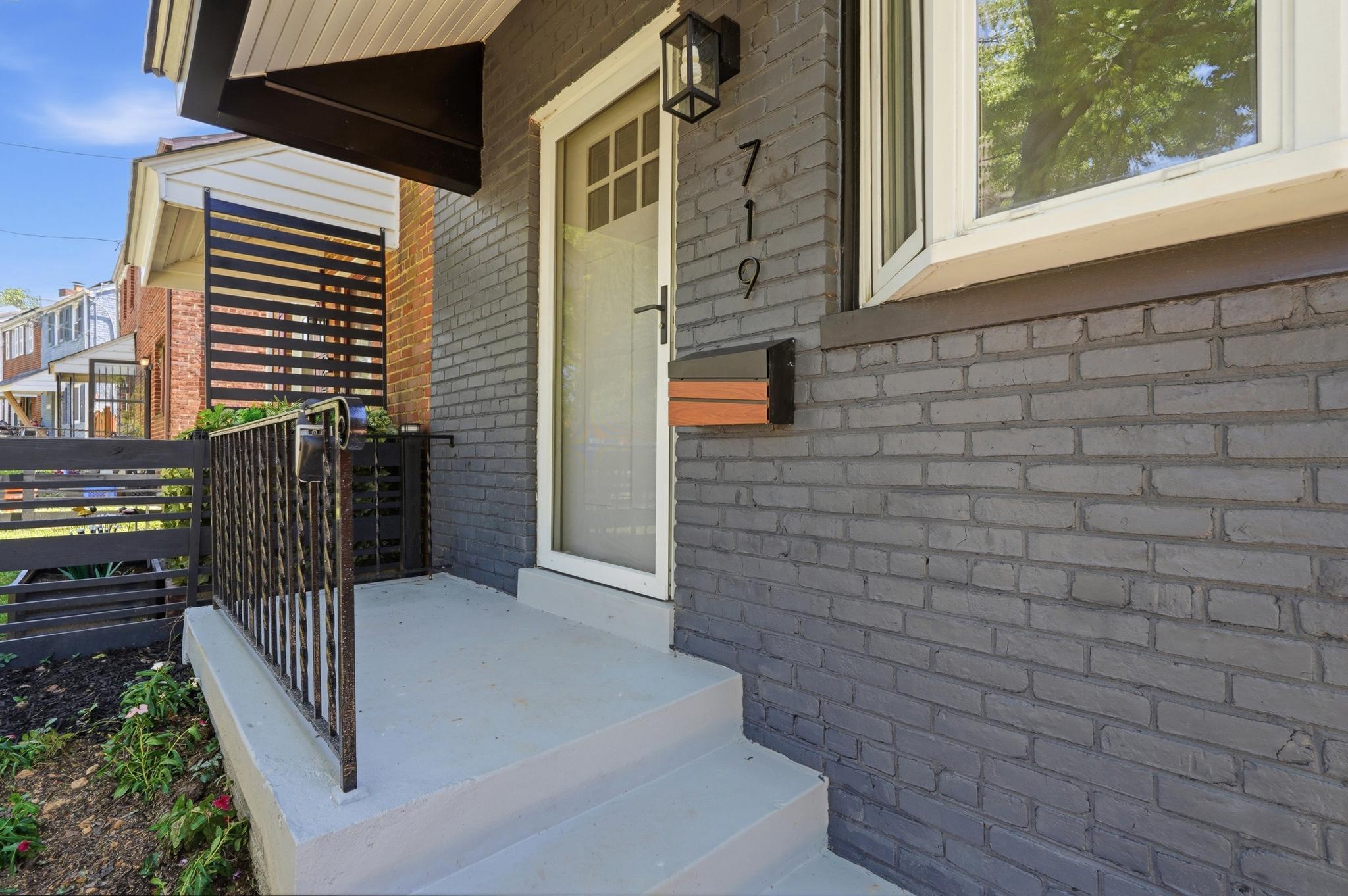  719 Hilltop Terrace SE, Washington, DC, 20019 - 物件實景