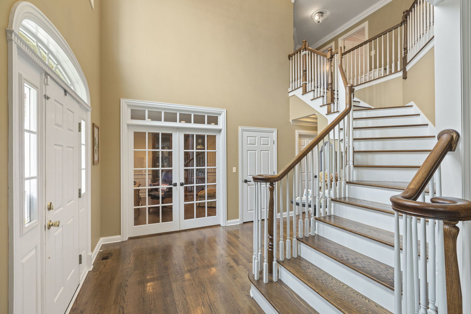 Prospect Heights, Illinois, 60070, United States, 4 Bedrooms Bedrooms, ,4 BathroomsBathrooms,Residential,For Sale,1940157