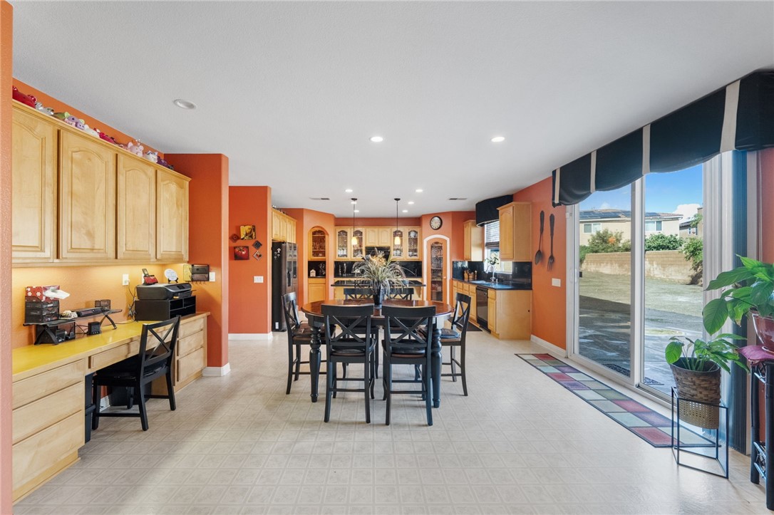 Eastvale, California, 91752, United States, 5 Bedrooms Bedrooms, ,5 BathroomsBathrooms,Residential,For Sale,1995400