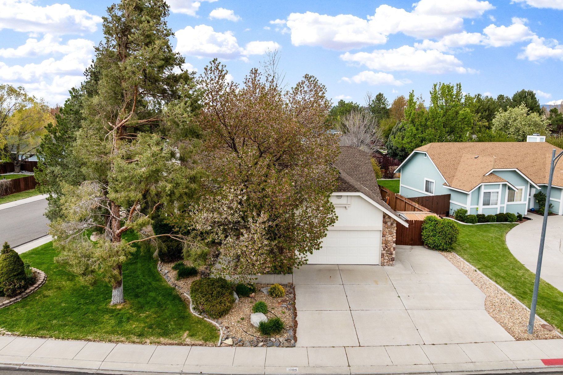  Windhaven Home with Designer Kitchen and Extensive Upgrades - 物件實景