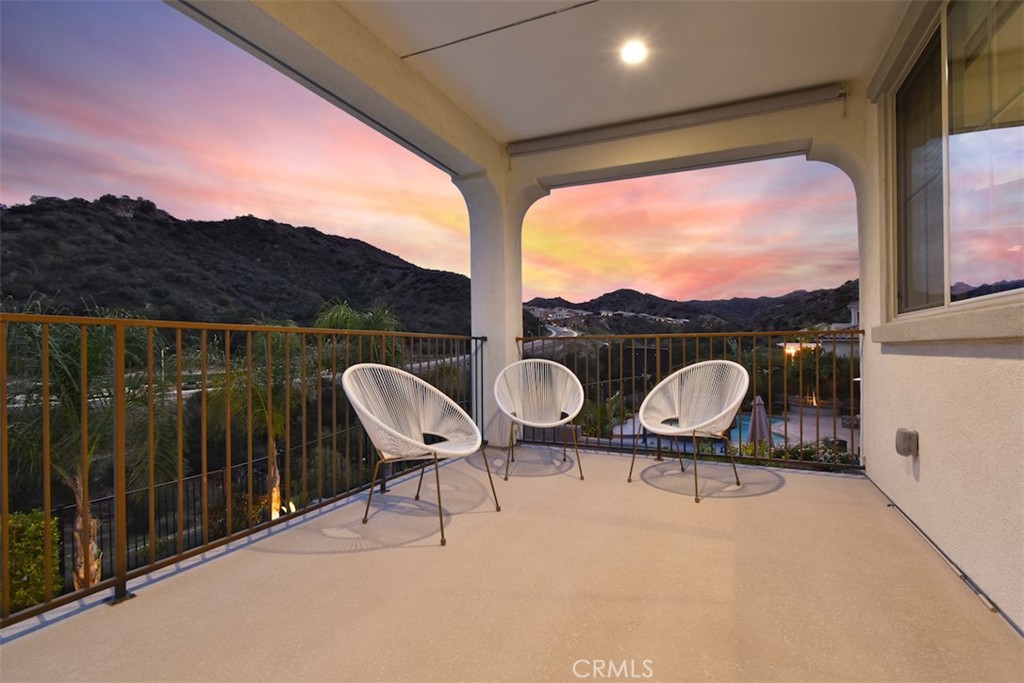 West Hills, California, 91304, United States, 5 Bedrooms Bedrooms, ,6 BathroomsBathrooms,Residential,For Sale,1847144