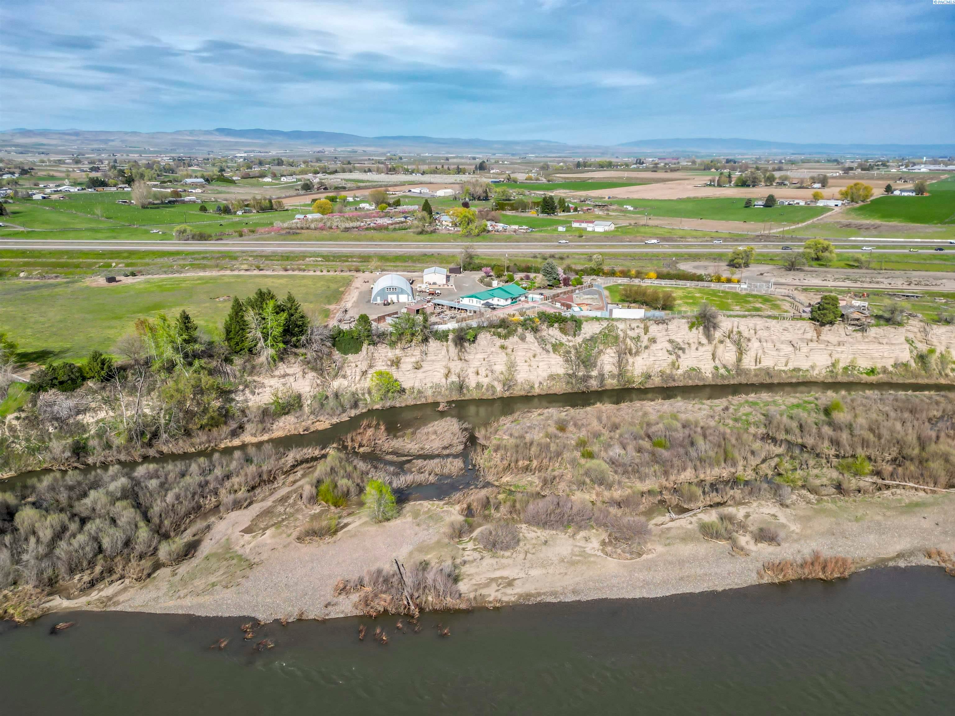 Granger, Washington, 98932, United States, 4 Bedrooms Bedrooms, ,1 BathroomBathrooms,Residential,For Sale,2039912