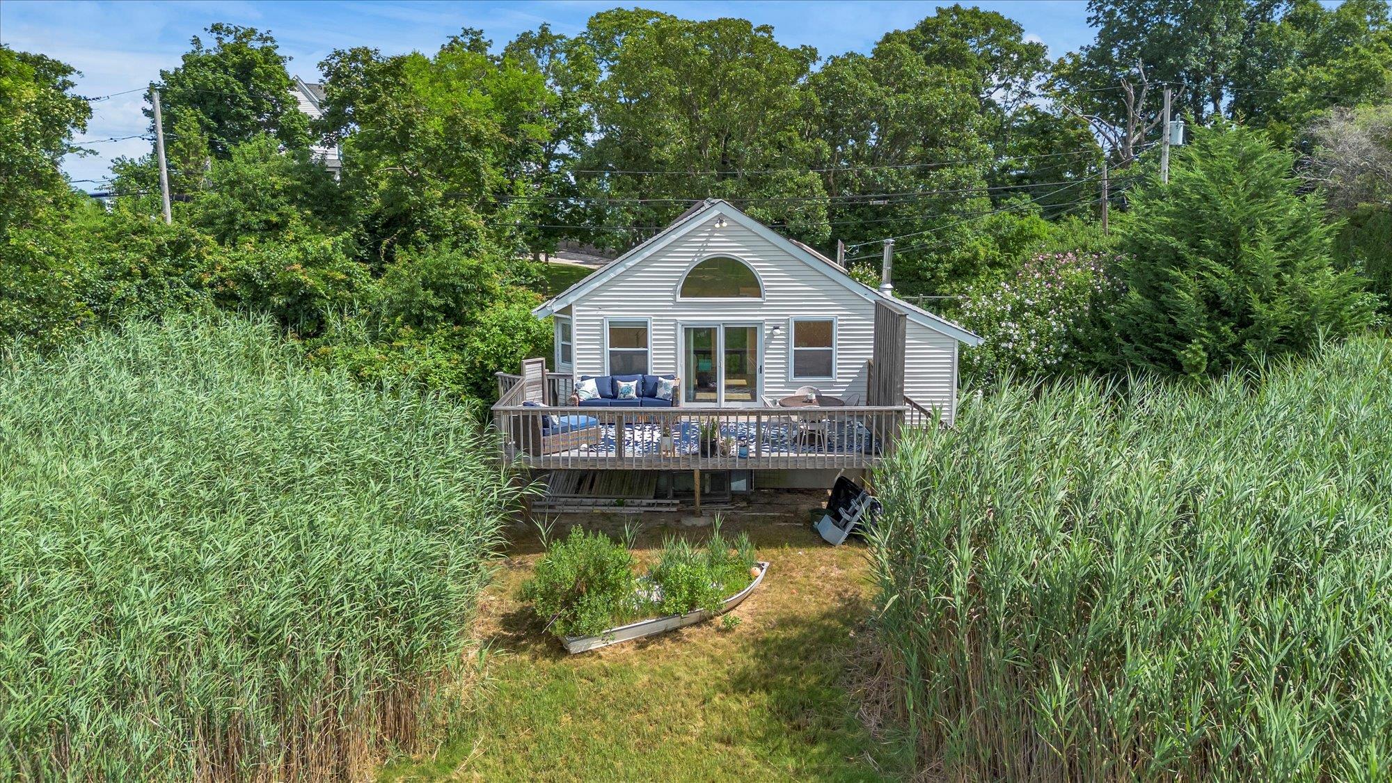 Northport, New York, 11768, United States, 2 Bedrooms Bedrooms, ,1 BathroomBathrooms,Residential,For Sale,1828550