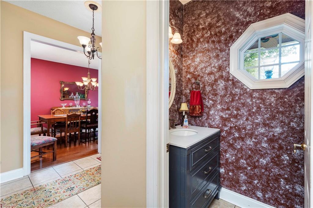 Salem, Alabama, 36874, United States, 4 Bedrooms Bedrooms, ,4 BathroomsBathrooms,Residential,For Sale,1940777