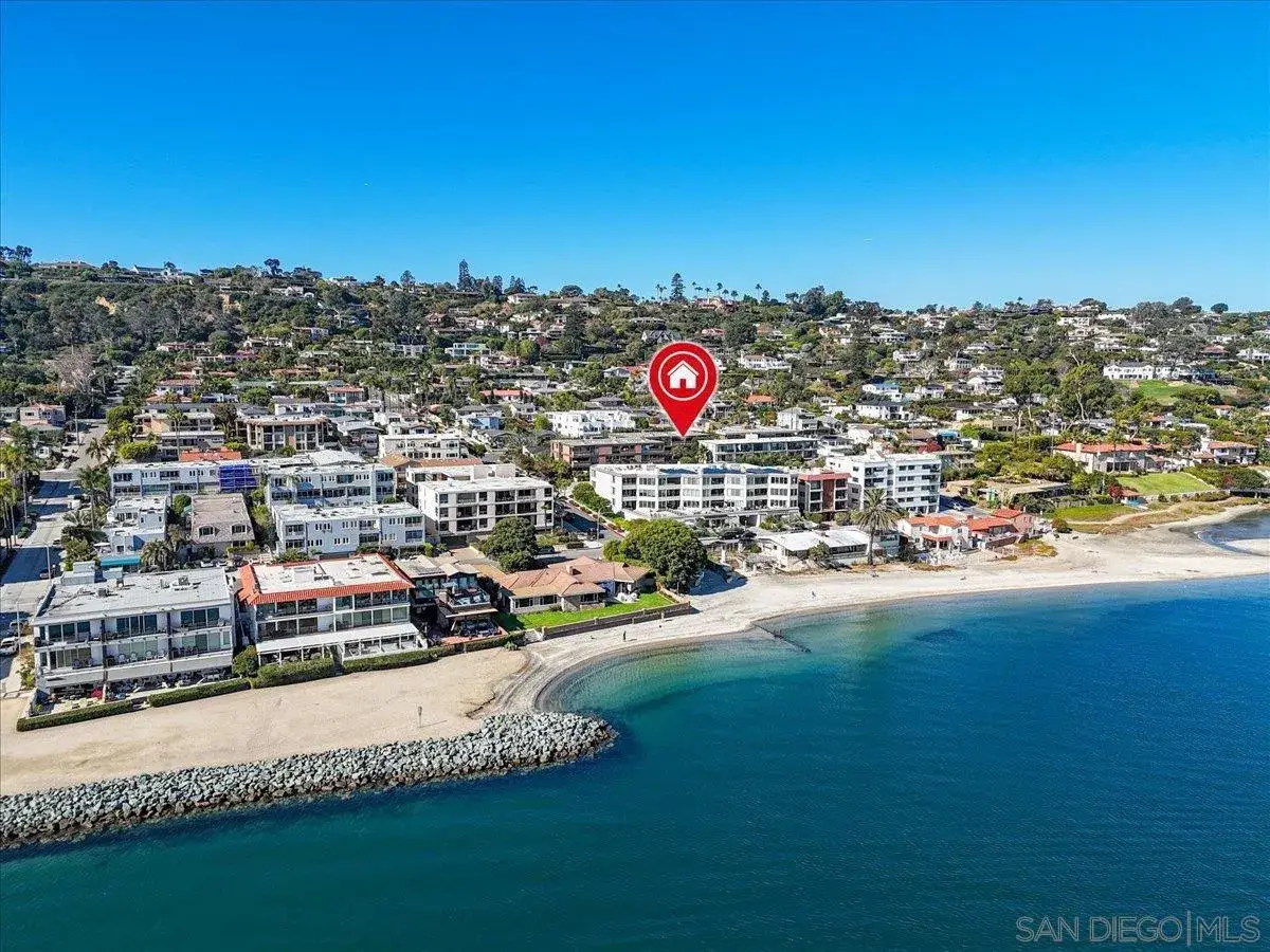 Lawrence St, San Diego, CA 92106