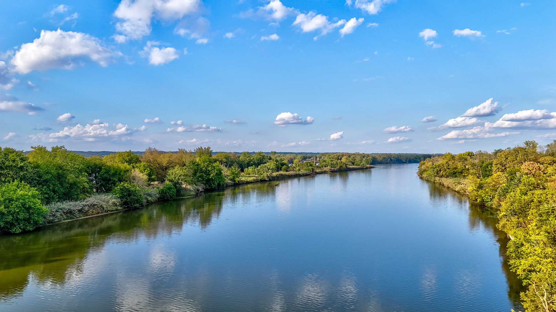 Ottawa, Illinois, 61350, United States, 3 Bedrooms Bedrooms, ,3 BathroomsBathrooms,Residential,For Sale,1957574