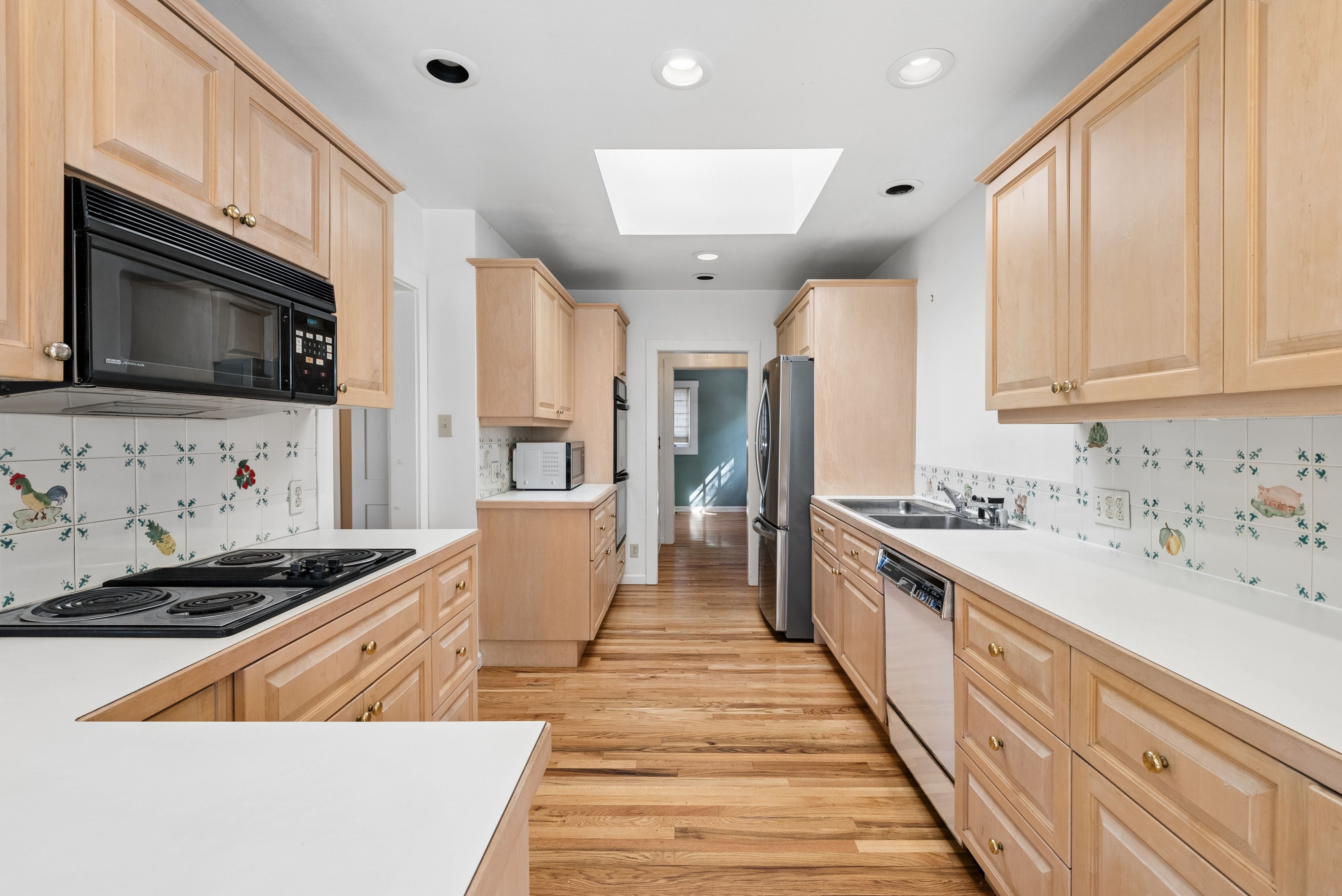  One-Level Broadmoor Living - 物件實景