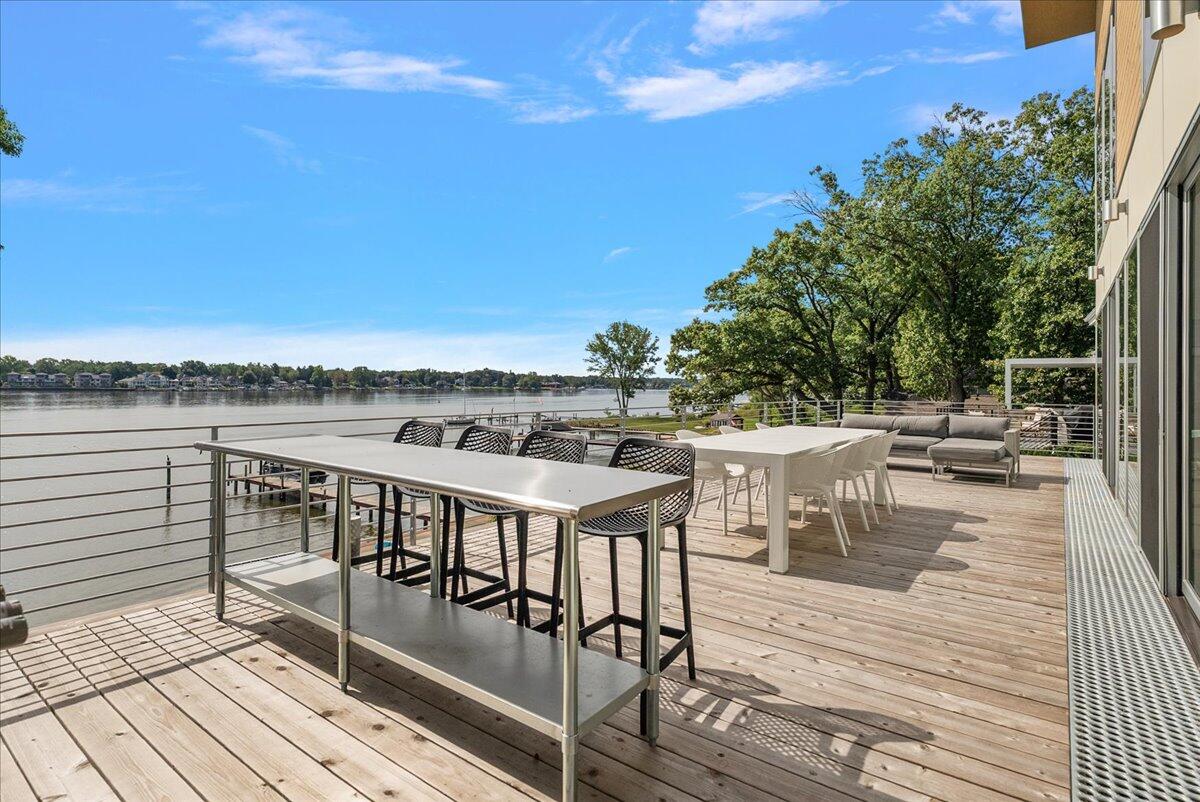 Holland, Michigan, 49424, United States, 3 Bedrooms Bedrooms, ,4 BathroomsBathrooms,Residential,For Sale,1948148