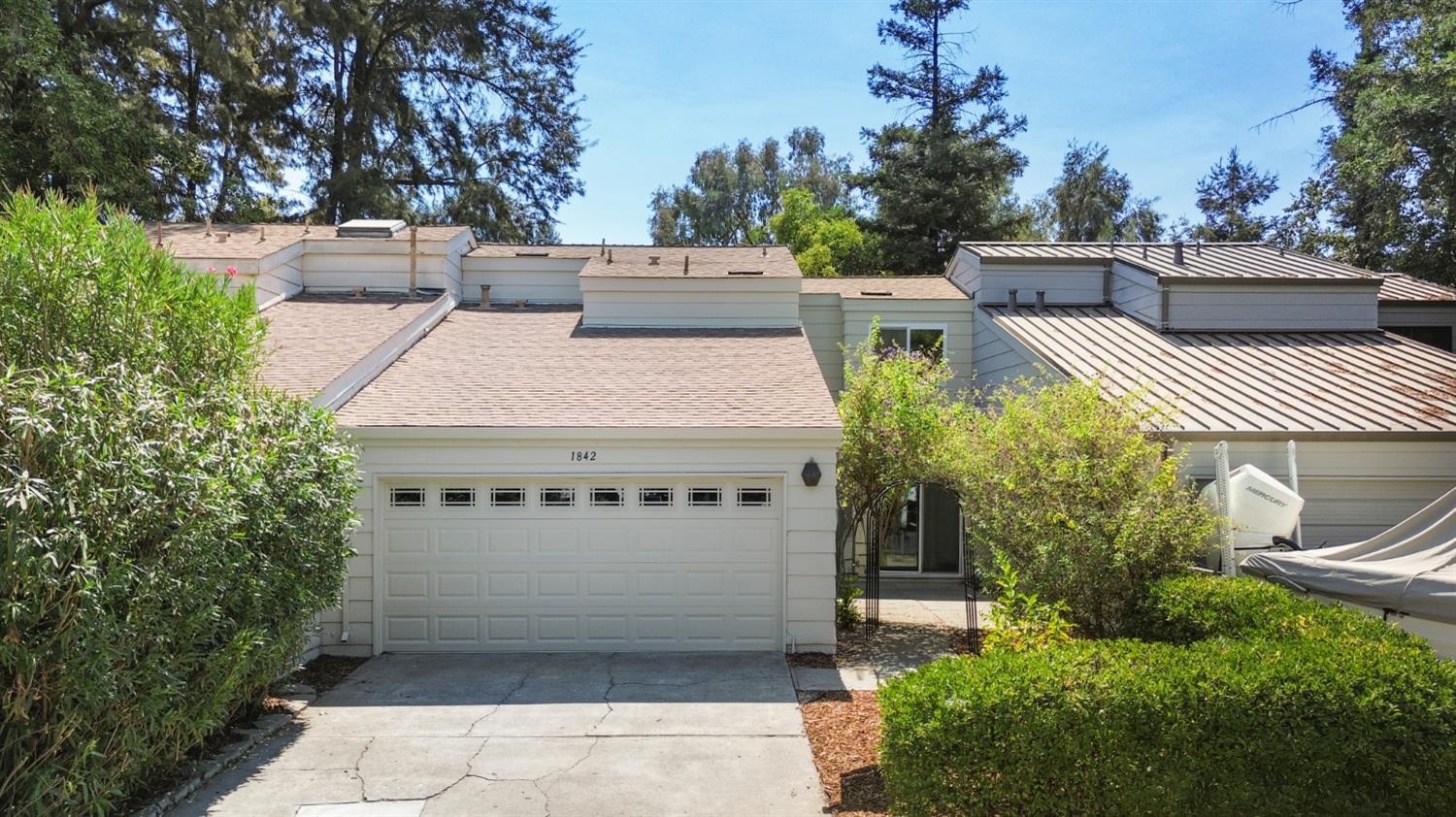 Renoir Ave, Davis, CA 95618