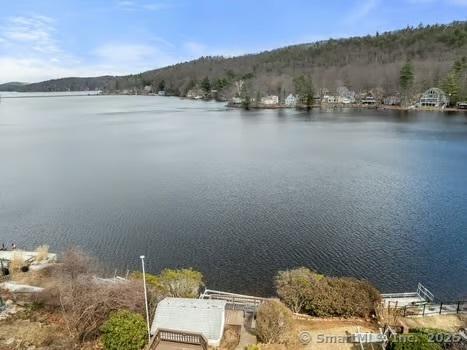 Holland, Massachusetts, 01521, United States, 3 Bedrooms Bedrooms, ,2 BathroomsBathrooms,Residential,For Sale,1861333