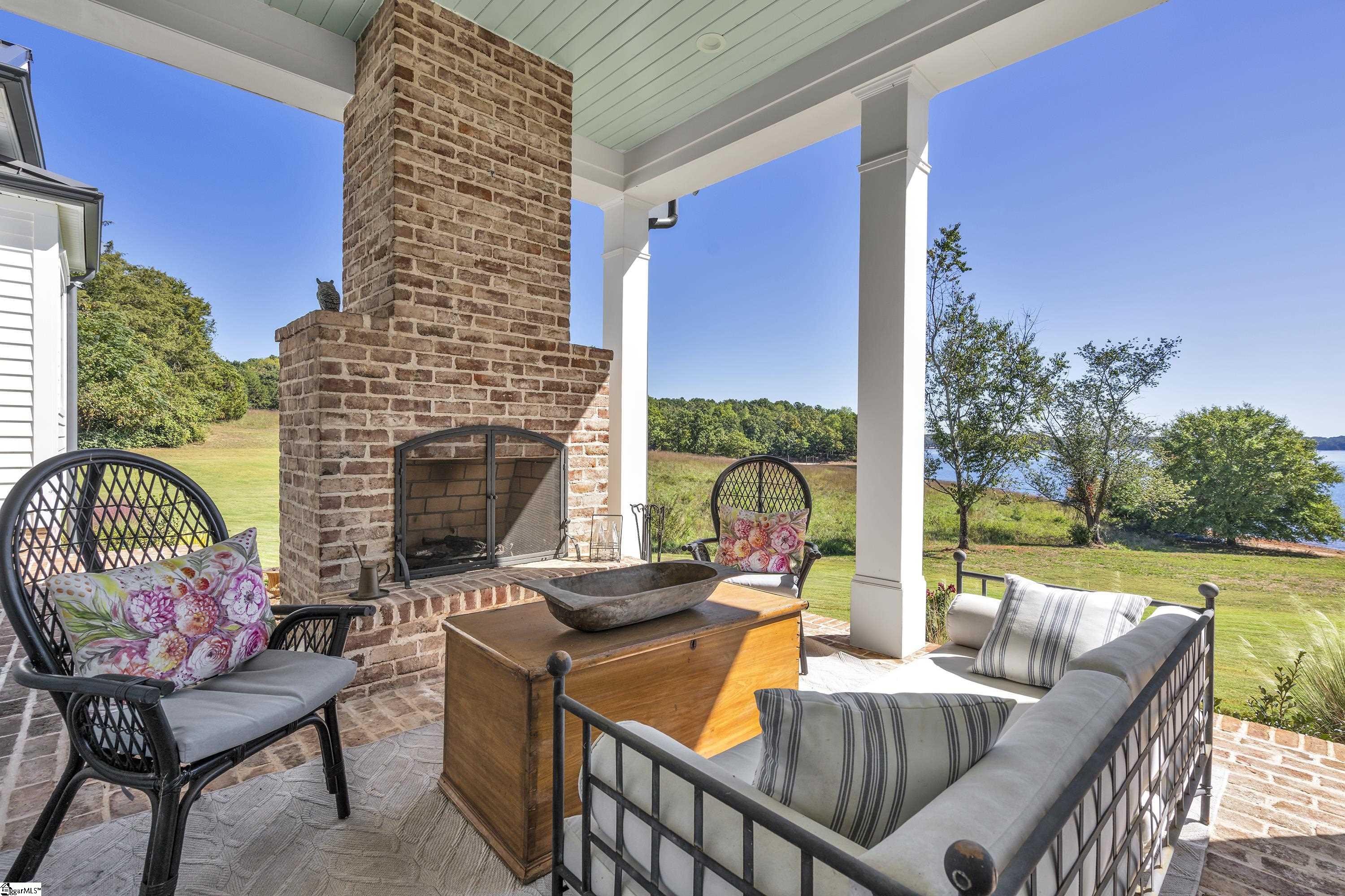 Townville, South Carolina, 29689, United States, 7 Bedrooms Bedrooms, ,7 BathroomsBathrooms,Residential,For Sale,1995910