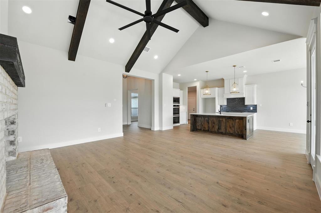 Weatherford, Texas, 76088, United States, 4 Bedrooms Bedrooms, ,3 BathroomsBathrooms,Residential,For Sale,1939670