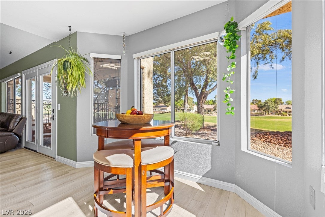 Las Vegas, Nevada, 89134, United States, 2 Bedrooms Bedrooms, ,2 BathroomsBathrooms,Residential,For Sale,2031210