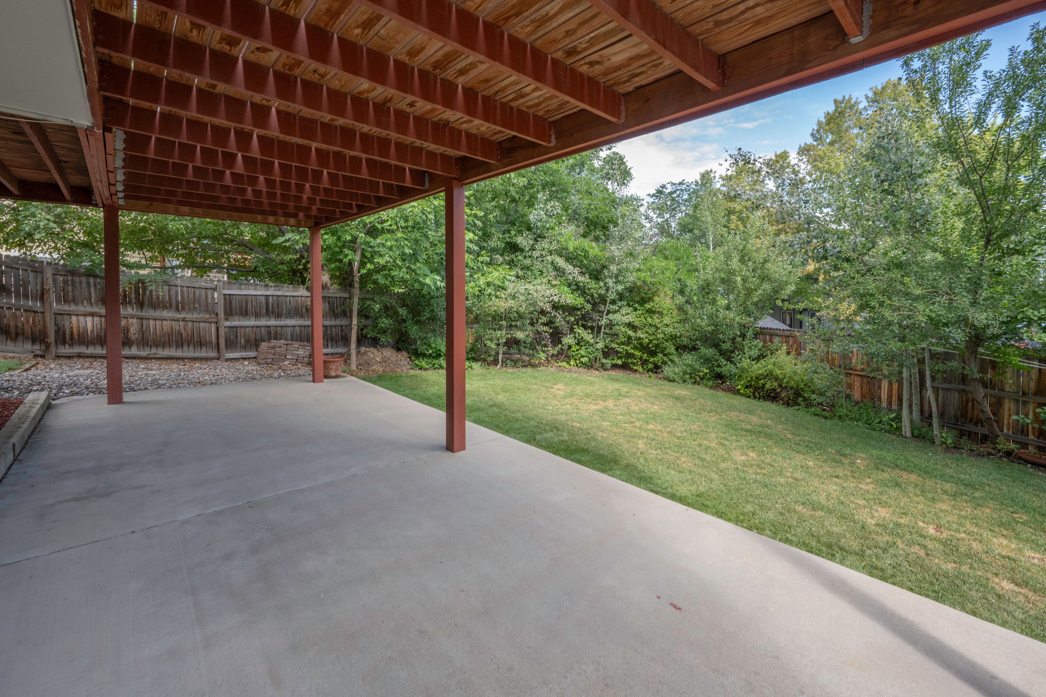  Lovingly Maintained Home in the Highly Sought-After Hunters Glen Community - 物件實景