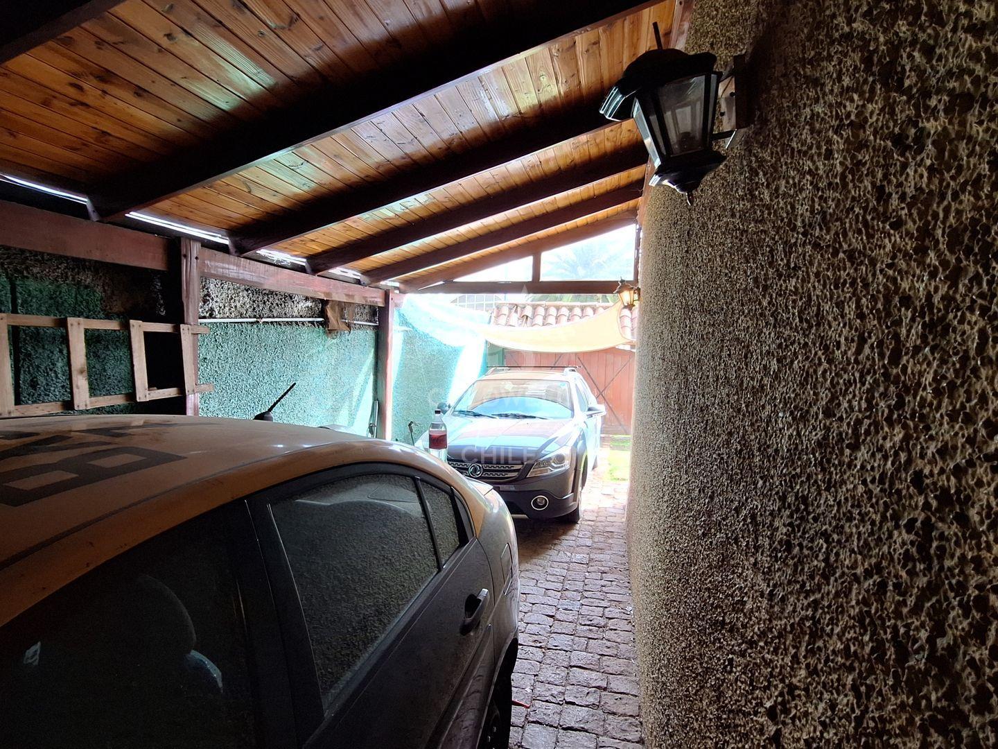 Lo Barnechea, Chile, 4 Bedrooms Bedrooms, ,3 BathroomsBathrooms,Residential,For Sale,1956985