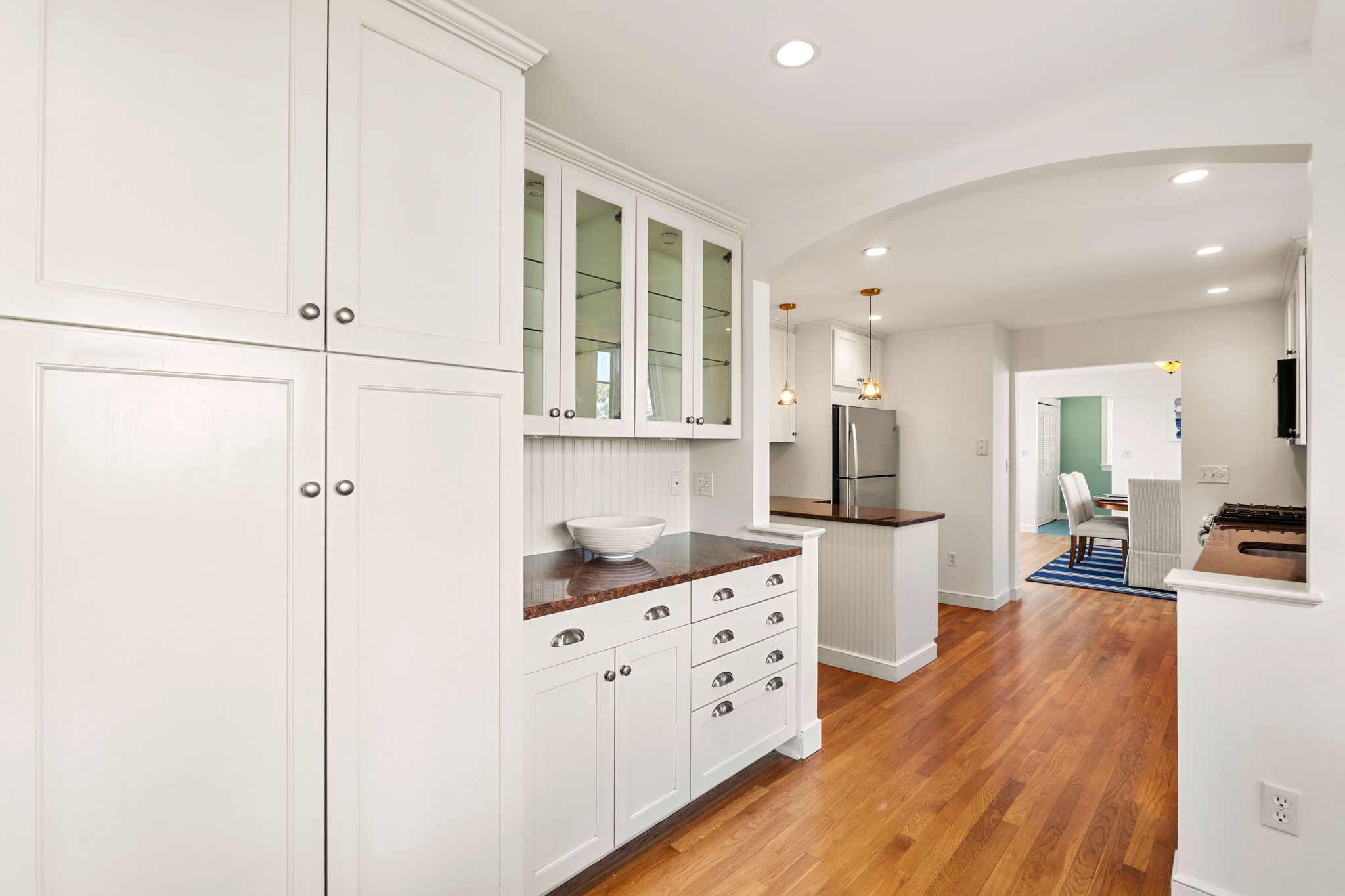  26 Karolyn Circle, Nahant, MA, 01908 - 物件實景