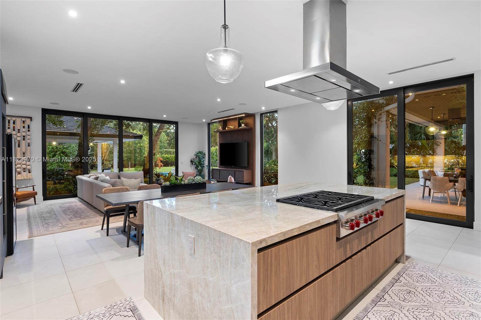 Pinecrest, Florida, 33156, United States, 7 Bedrooms Bedrooms, ,9 BathroomsBathrooms,Residential,For Sale,1885152