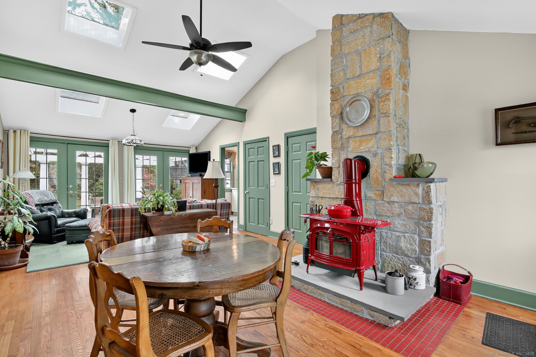 Glastonbury, Connecticut, 06033, United States, 4 Bedrooms Bedrooms, ,3 BathroomsBathrooms,Residential,For Sale,1988167