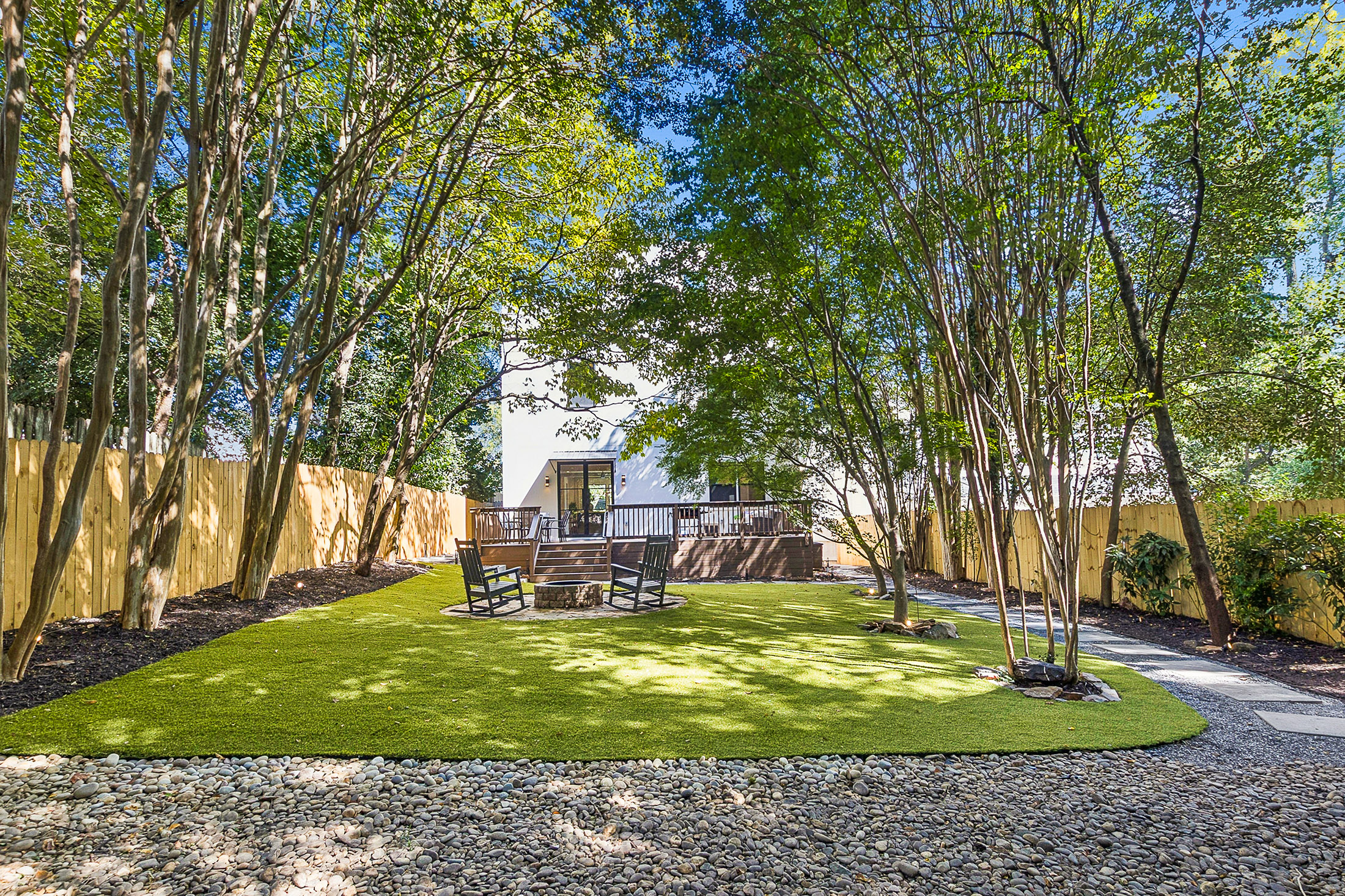 Sophisticated Modern Home in Sought-after Loring Heights - 物件實景