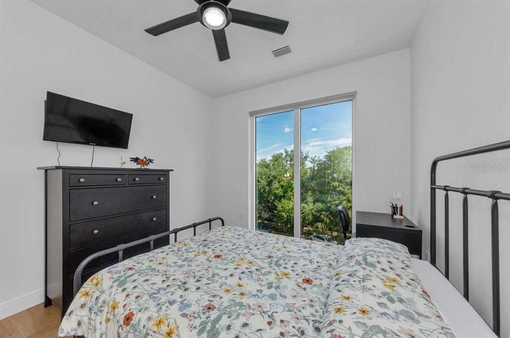 St Petersburg, Florida, 33701, United States, 3 Bedrooms Bedrooms, ,3 BathroomsBathrooms,Residential,For Sale,1885296