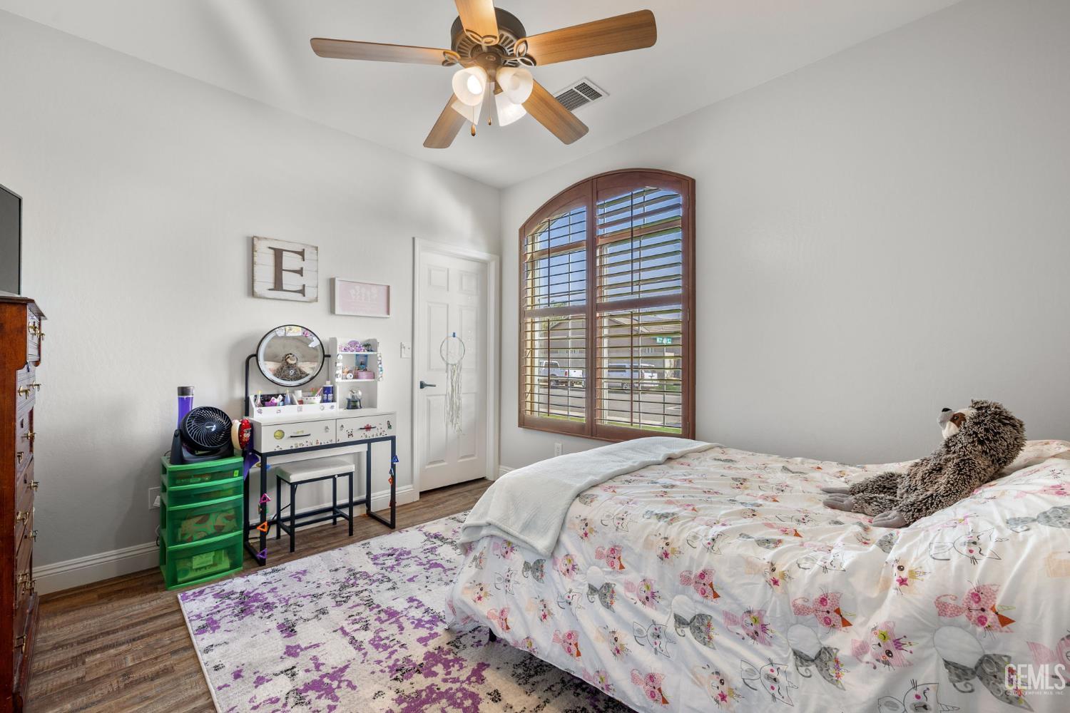 Bakersfield, California, 93312, United States, 3 Bedrooms Bedrooms, ,2 BathroomsBathrooms,Residential,For Sale,1989296