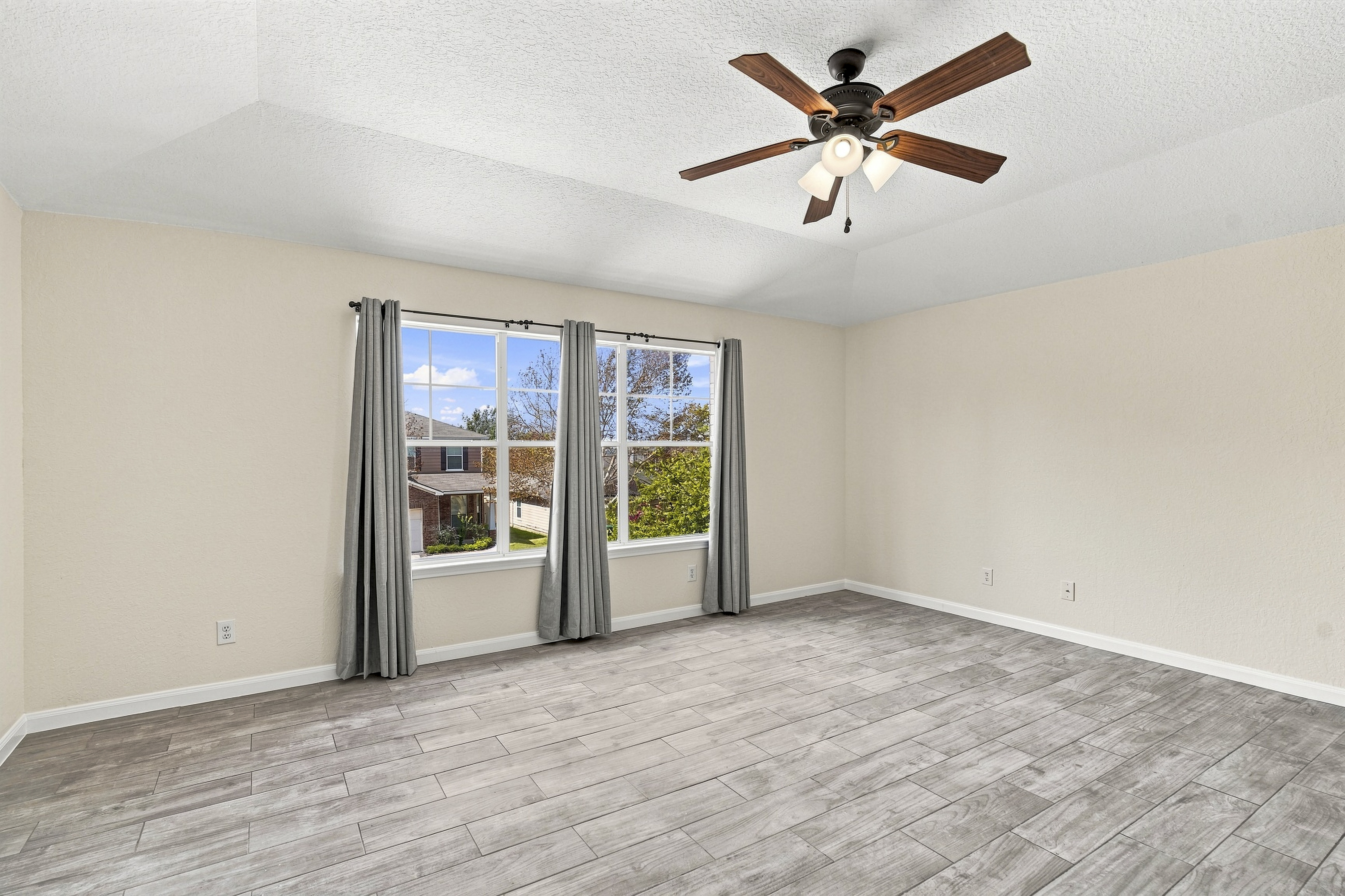  Spacious 3-Bedroom in Ridge at Leon Valley - 物件實景