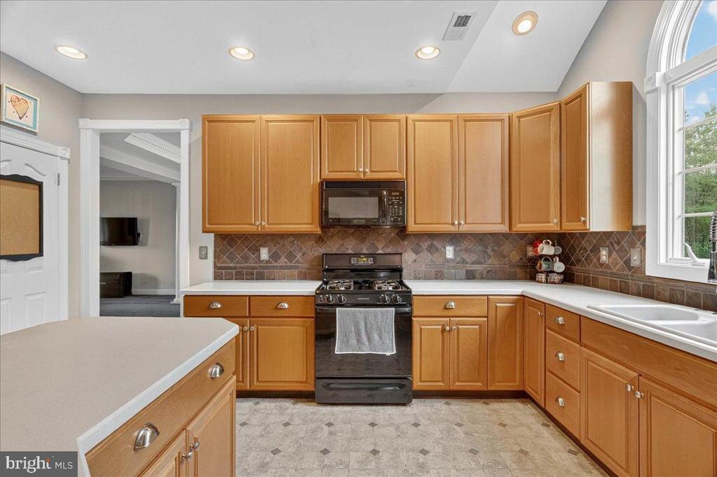 Collegeville, Pennsylvania, 19426, United States, 4 Bedrooms Bedrooms, ,3 BathroomsBathrooms,Residential,For Sale,1926055