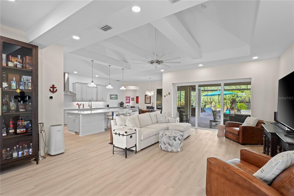 Venice, Florida, 34293, United States, 4 Bedrooms Bedrooms, ,3 BathroomsBathrooms,Residential,For Sale,2003156