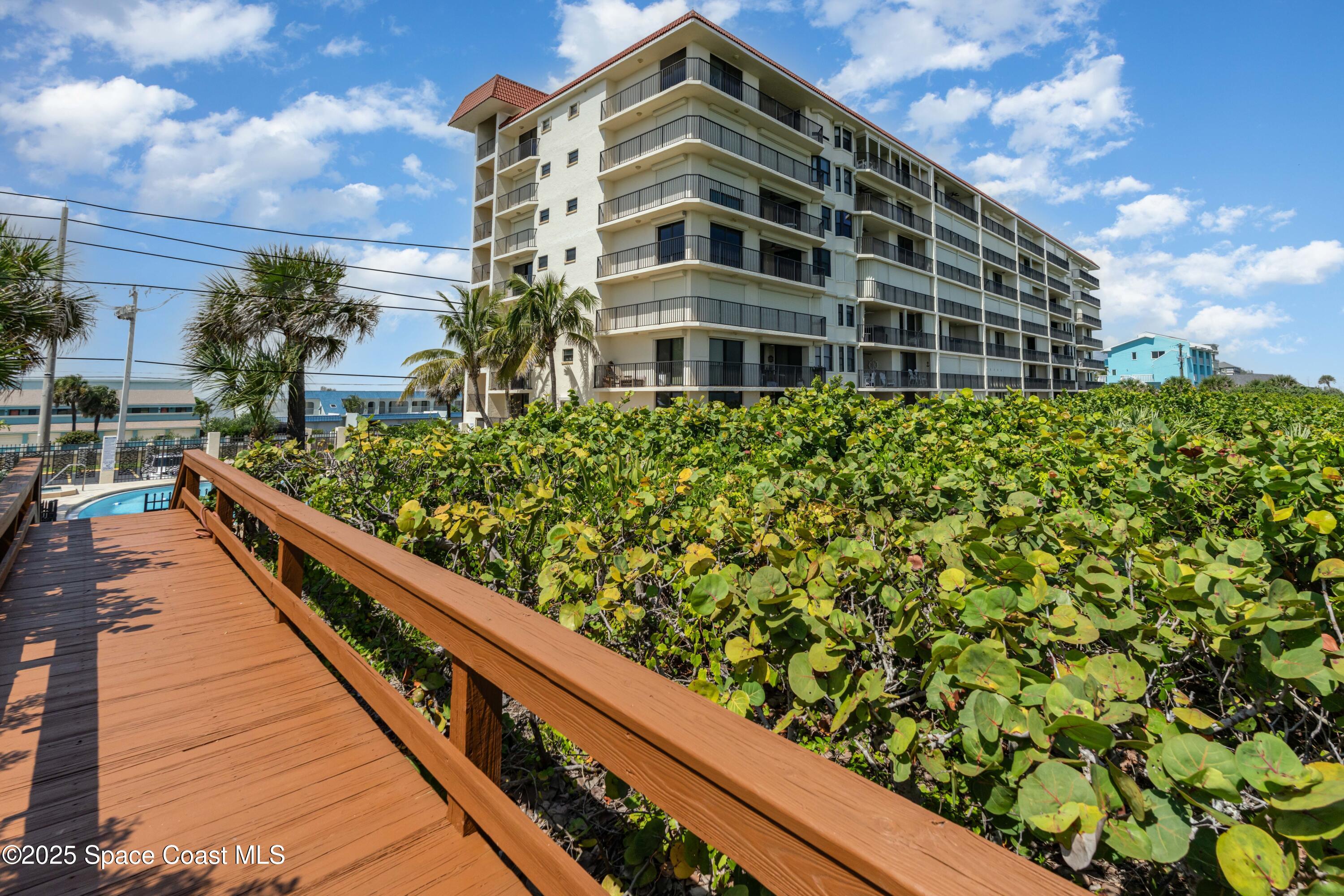 Cocoa Beach, Florida, 32931, United States, 2 Bedrooms Bedrooms, ,2 BathroomsBathrooms,Residential,For Sale,1979043