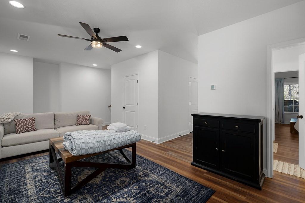 Ellijay, Georgia, 30540, United States, 4 Bedrooms Bedrooms, ,4 BathroomsBathrooms,Residential,For Sale,1752993