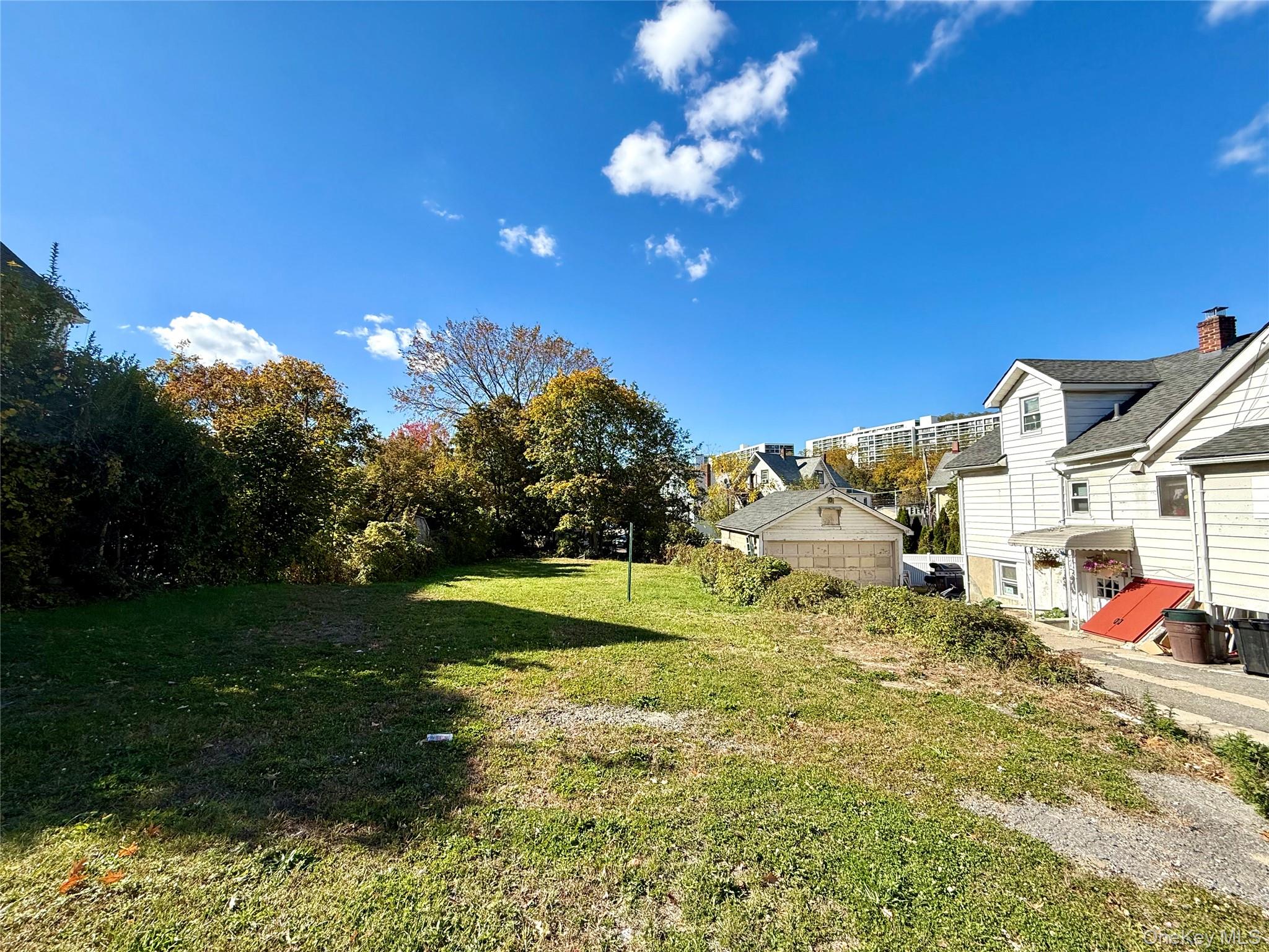 White Plains, New York, 10606, United States, 5 Bedrooms Bedrooms, ,4 BathroomsBathrooms,Residential,For Sale,1988224