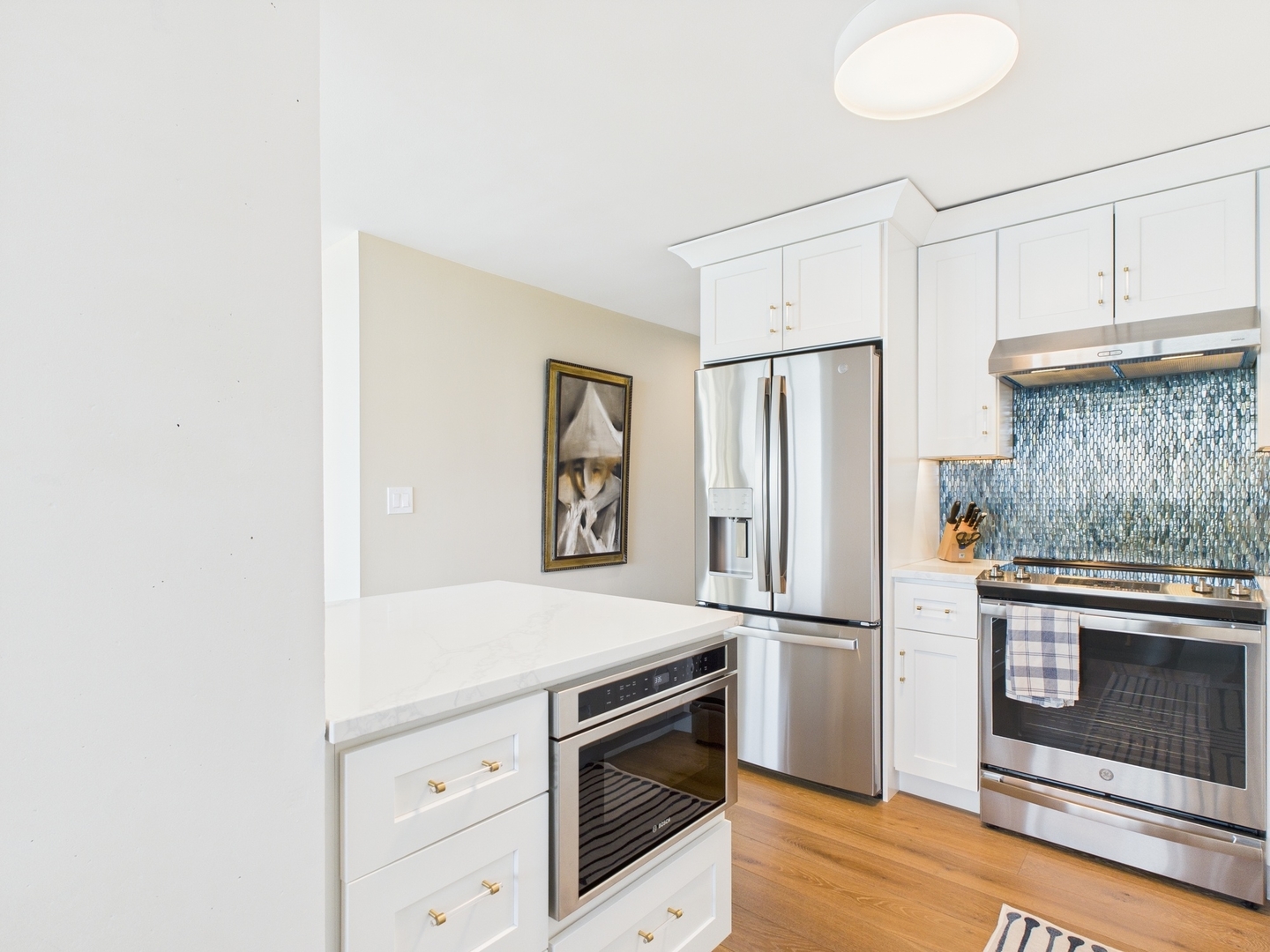Chicago, Illinois, 60637, United States, 3 Bedrooms Bedrooms, ,3 BathroomsBathrooms,Residential,For Sale,1752427