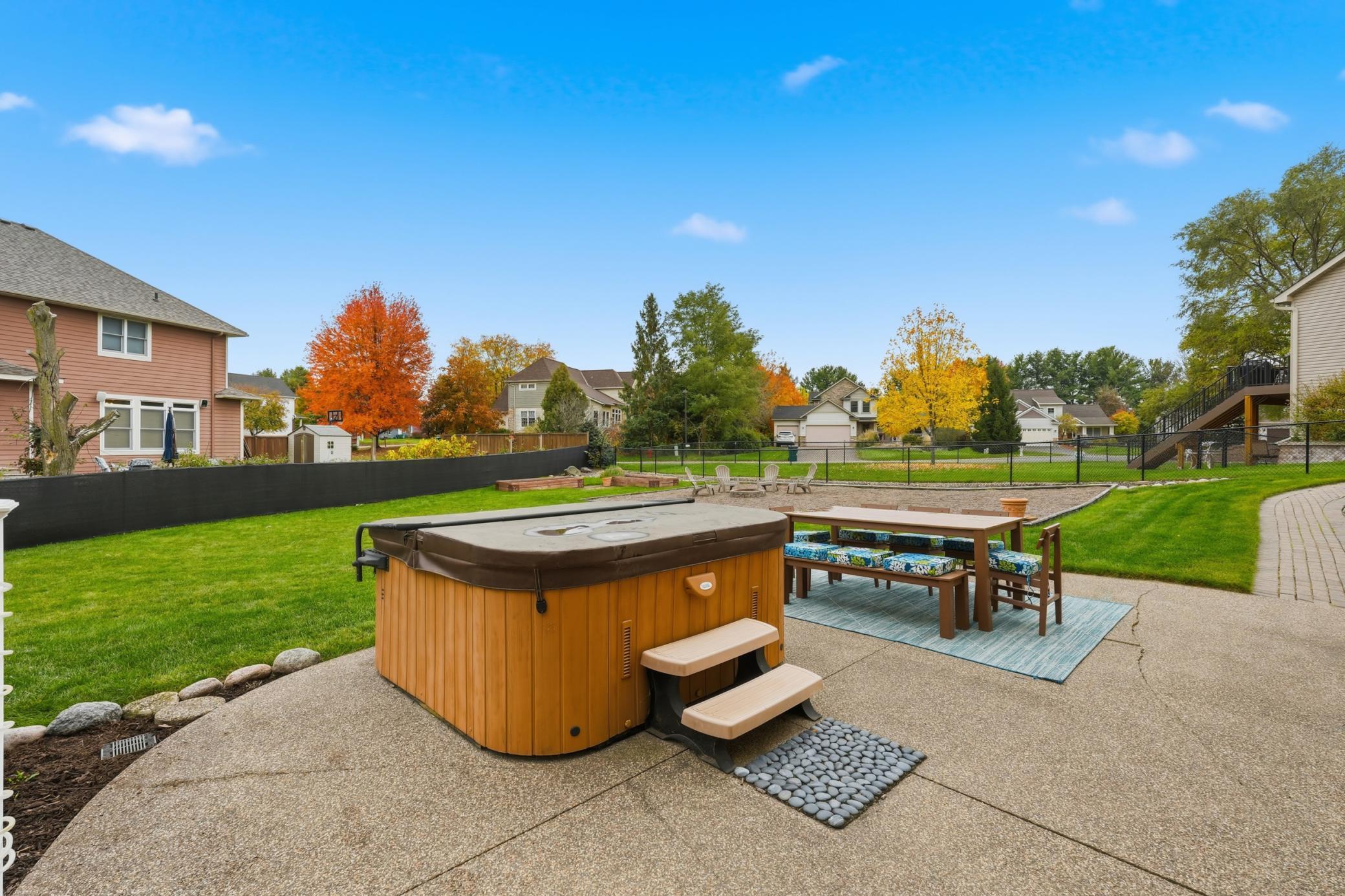 Hudson, Wisconsin, 54016, United States, 5 Bedrooms Bedrooms, ,3 BathroomsBathrooms,Residential,For Sale,1989559