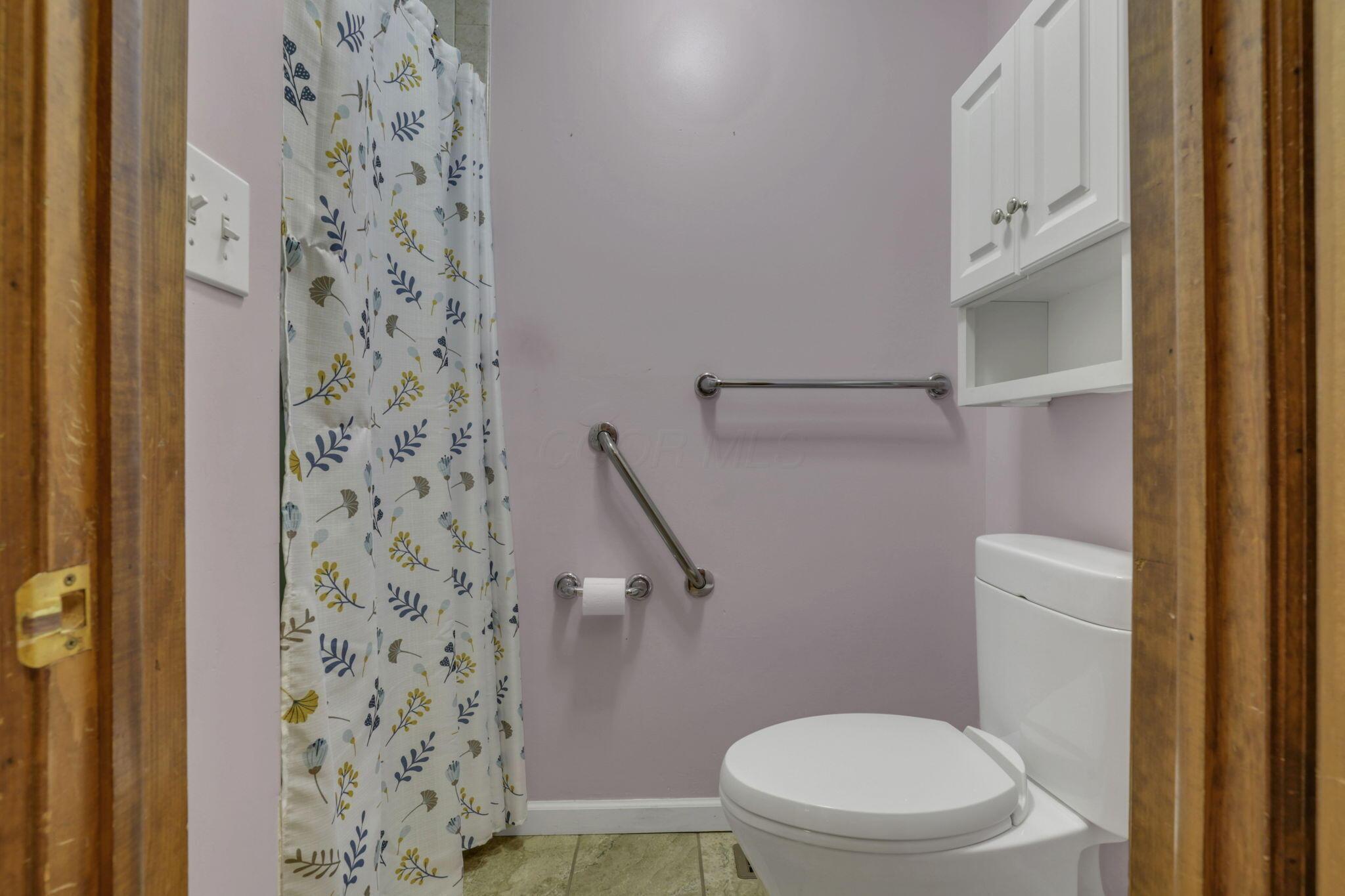 Bexley, Ohio, 43209, United States, 4 Bedrooms Bedrooms, ,3 BathroomsBathrooms,Residential,For Sale,1978539