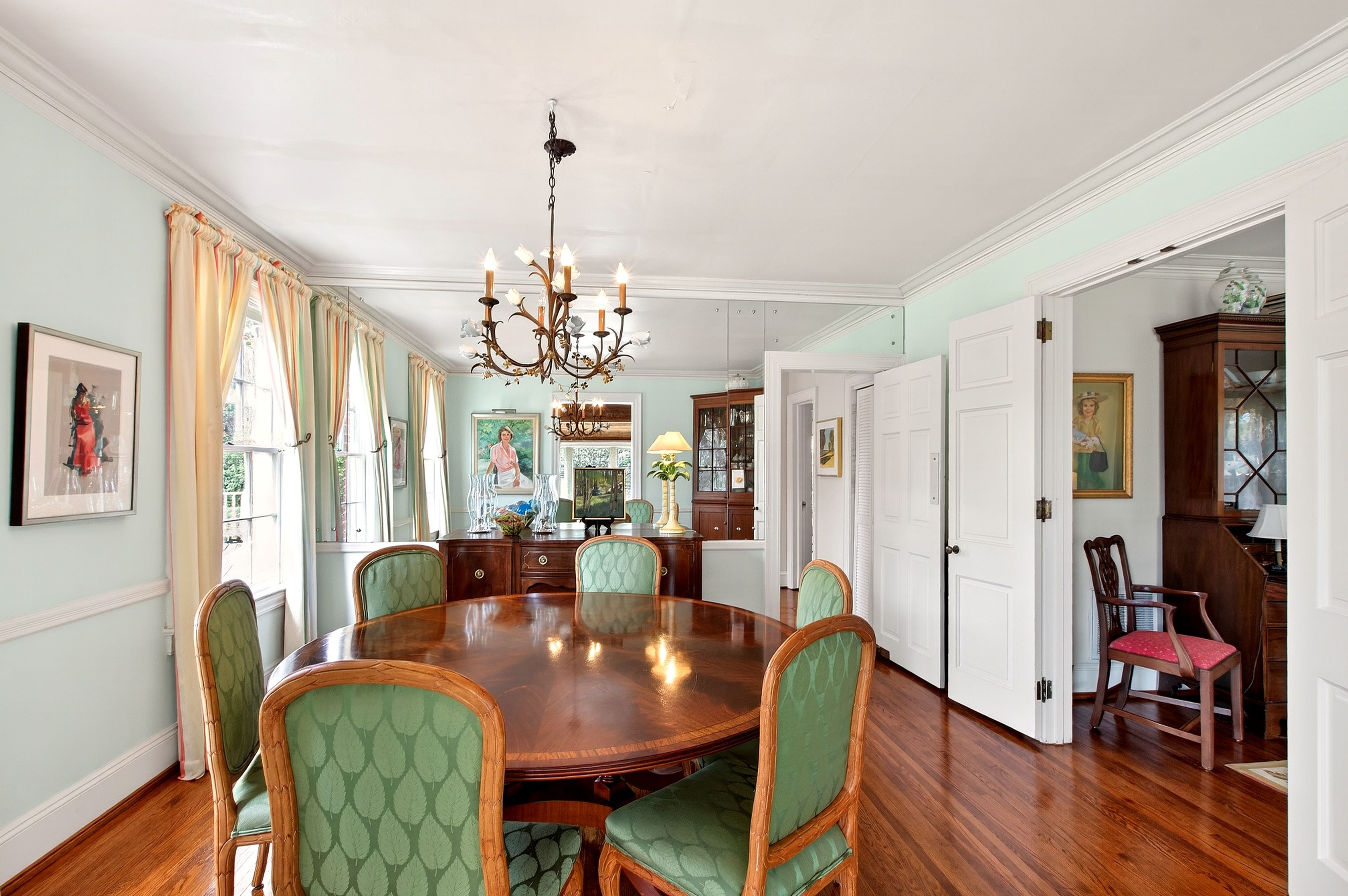  223 Hillcrest Circle, Chapel Hill, NC 27514 - 物件實景