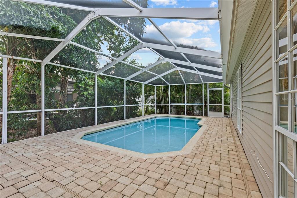 Tarpon Springs, Florida, 34689, United States, 4 Bedrooms Bedrooms, ,2 BathroomsBathrooms,Residential,For Sale,1920120